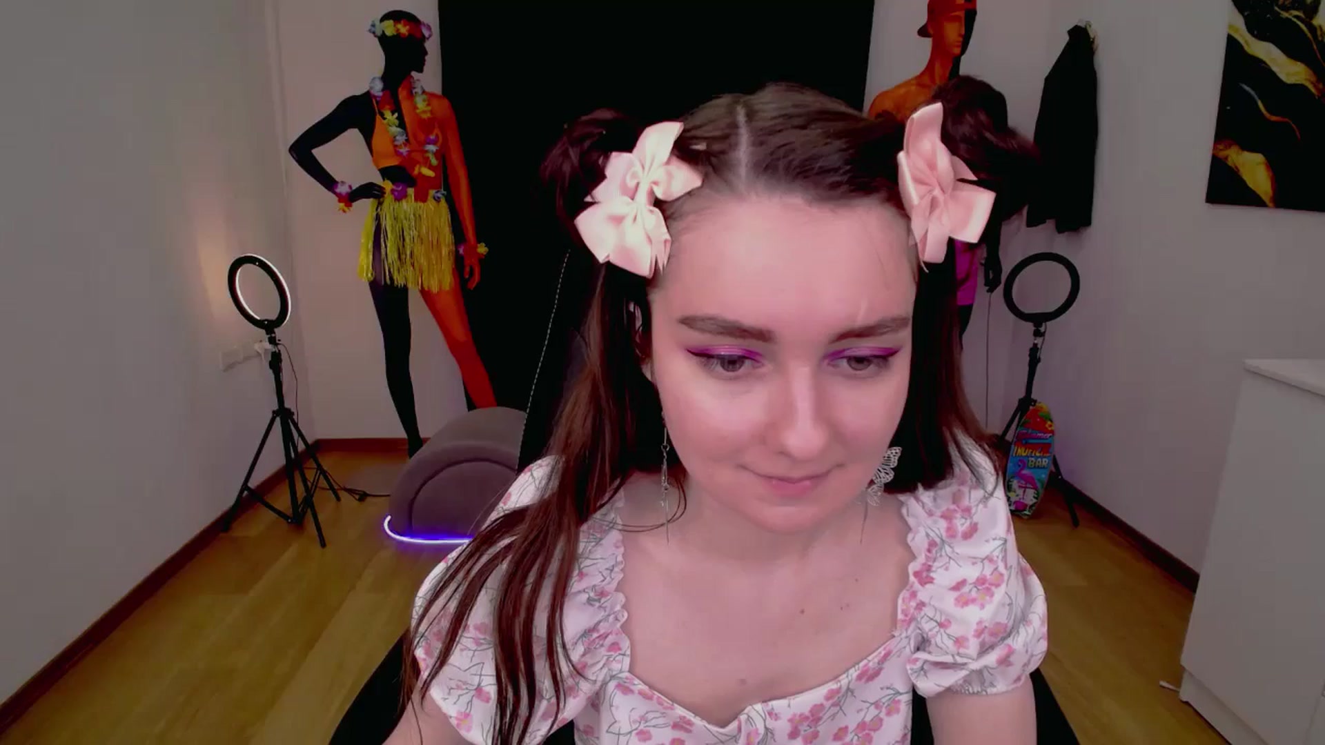 Gallery image thumbnail from Milim_Nava's myfreecams stream on, 08/28/2024, 12:11 image 10 of 20
