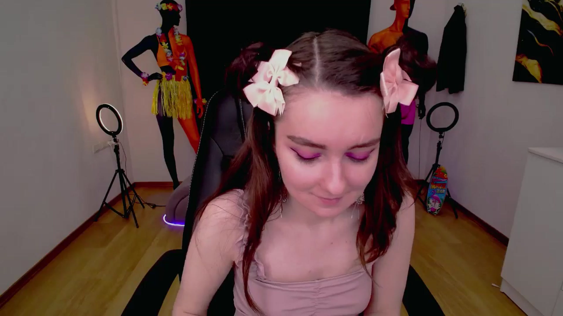 Gallery image thumbnail from Milim_Nava's myfreecams stream on, 08/28/2024, 12:11 image 3 of 20