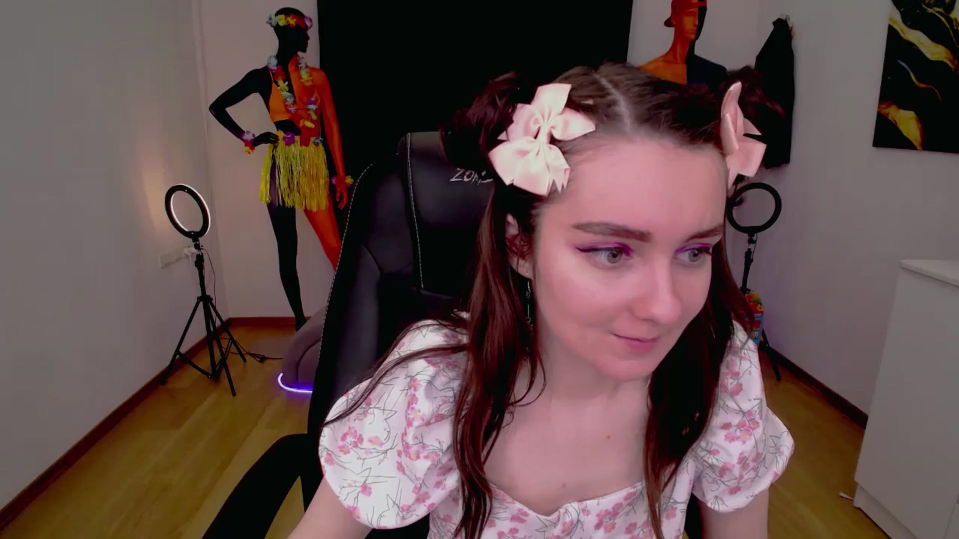 Gallery image thumbnail from Milim_Nava's myfreecams stream on, 08/28/2024, 12:11 image 9 of 20
