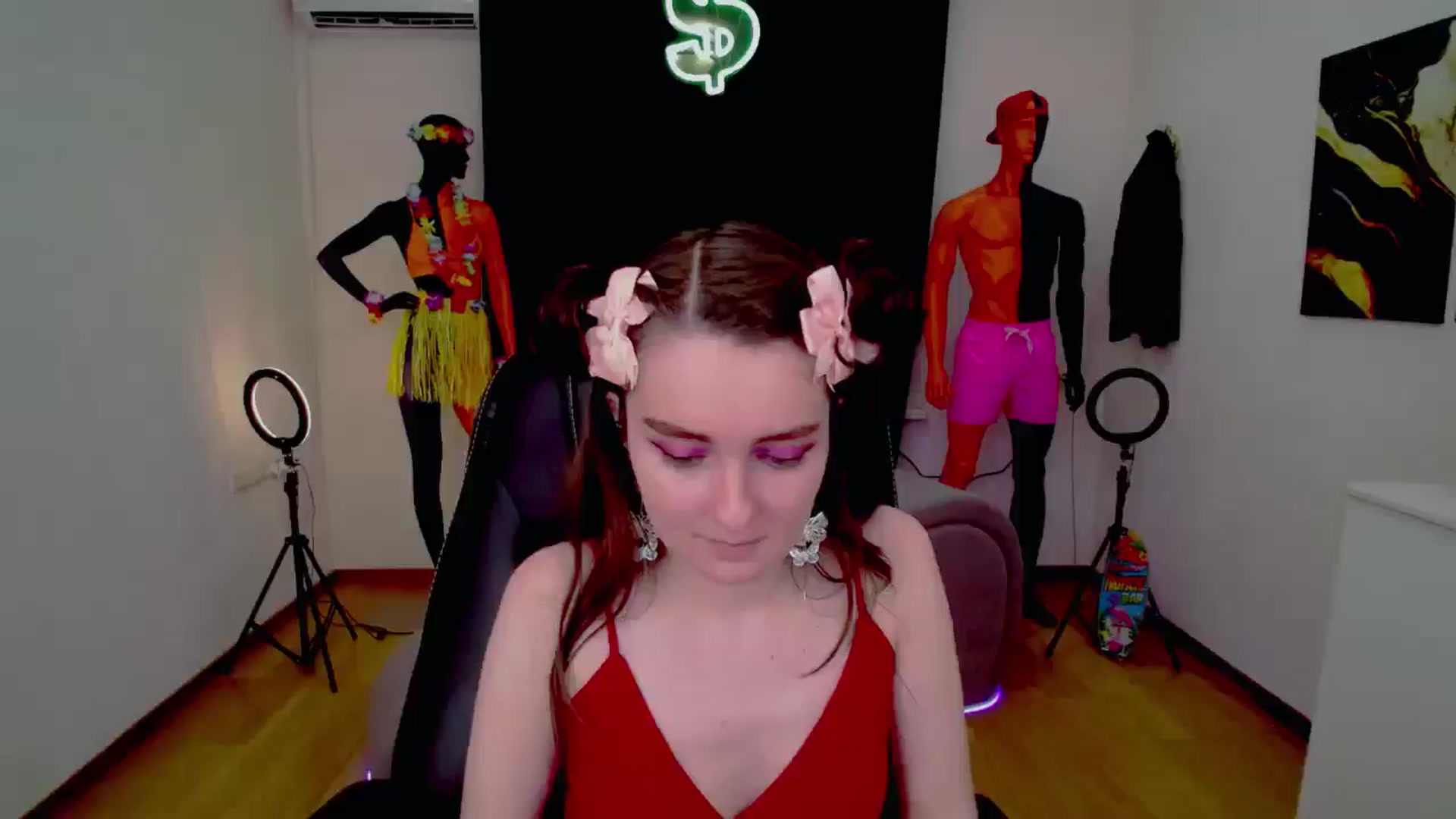 Gallery image thumbnail from Milim_Nava's myfreecams stream on, 08/28/2024, 17:31 image 3 of 20