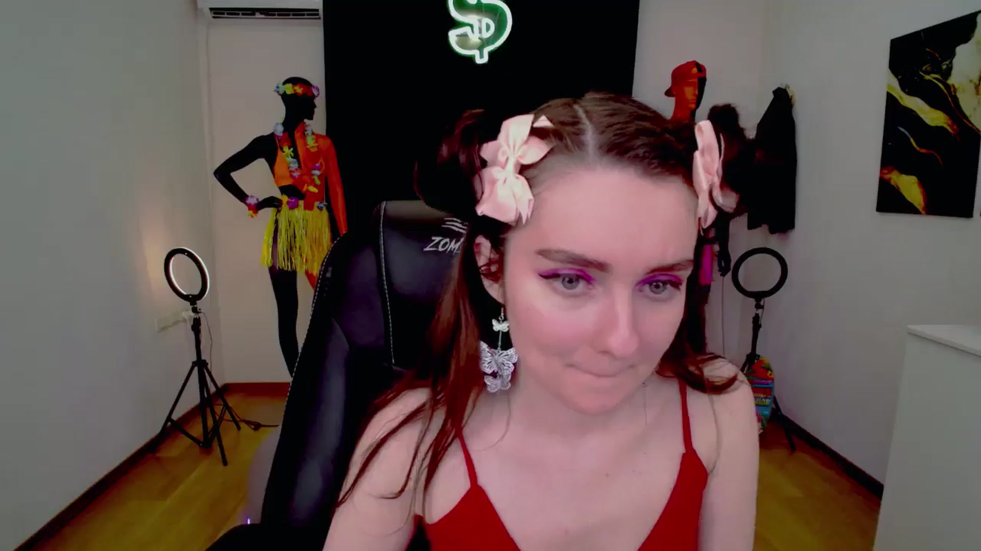 Gallery image thumbnail from Milim_Nava's myfreecams stream on, 08/28/2024, 17:31 image 4 of 20