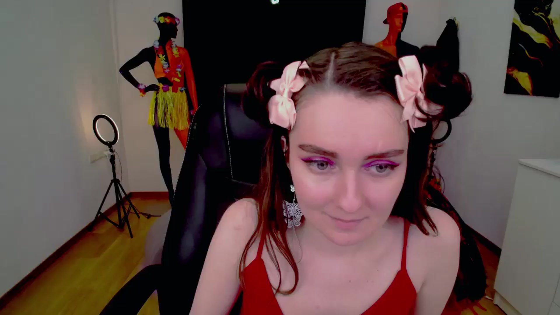 Gallery image thumbnail from Milim_Nava's myfreecams stream on, 08/28/2024, 17:31 image 16 of 20