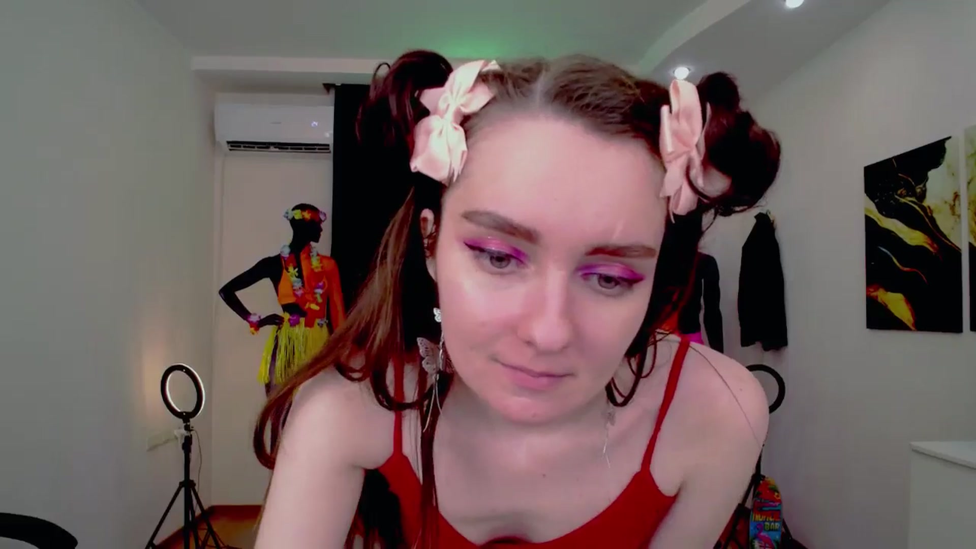 Gallery image thumbnail from Milim_Nava's myfreecams stream on, 08/28/2024, 17:31 image 11 of 20