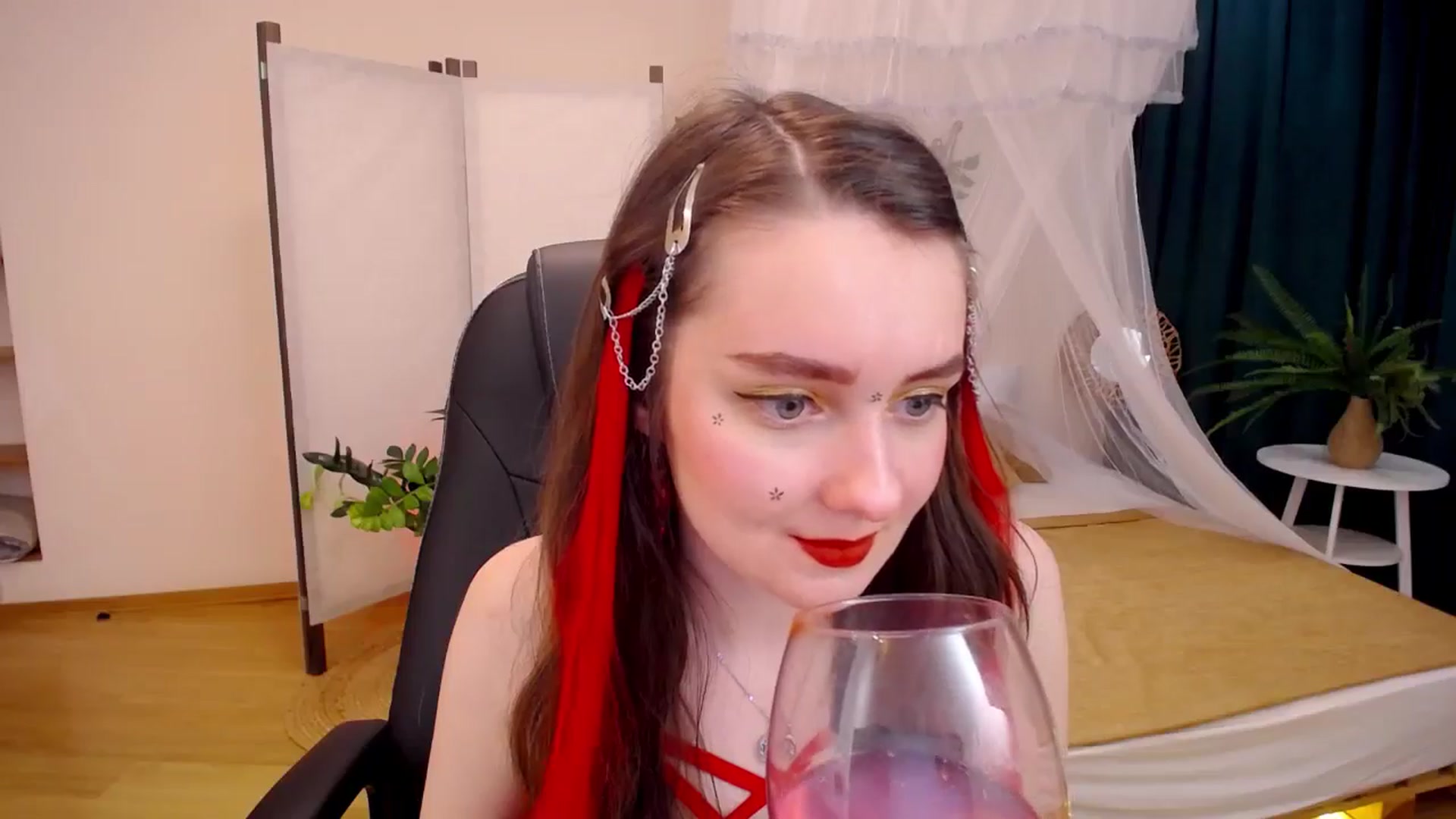 Gallery image thumbnail from Milim_Nava's myfreecams stream on, 08/31/2024, 18:33 image 17 of 20
