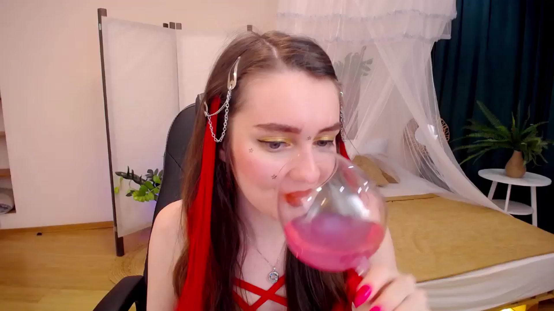 Gallery image thumbnail from Milim_Nava's myfreecams stream on, 08/31/2024, 18:33 image 13 of 20