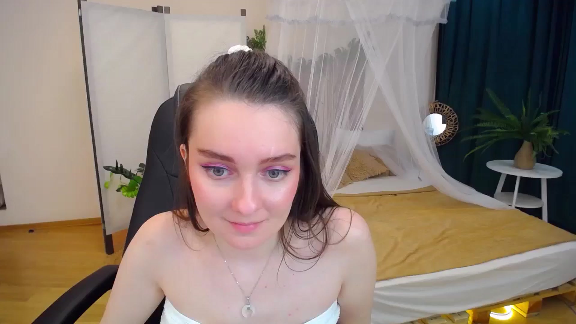 Gallery image thumbnail from Milim_Nava's myfreecams stream on, 09/03/2024, 16:09 image 8 of 20