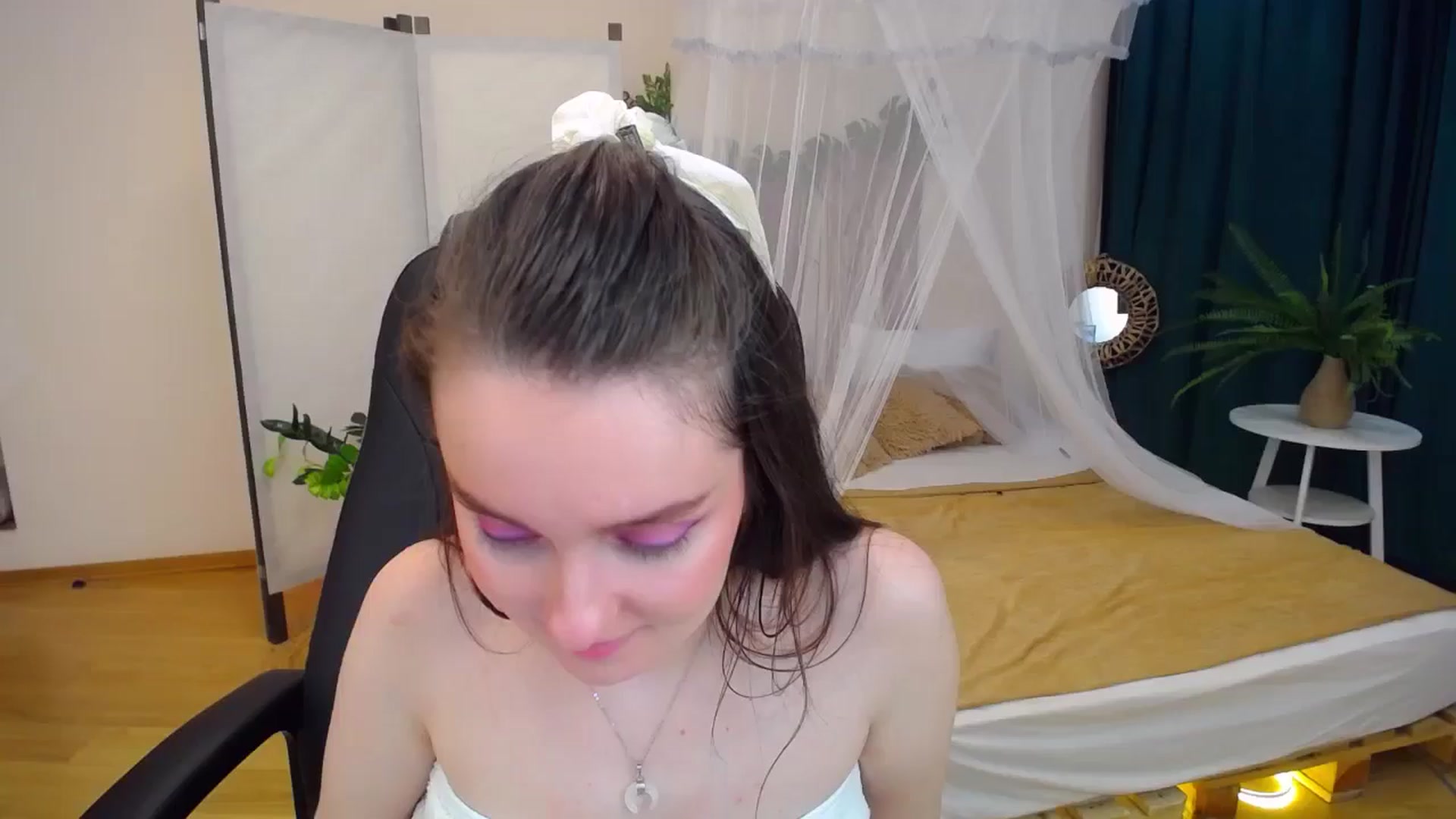 Gallery image thumbnail from Milim_Nava's myfreecams stream on, 09/03/2024, 16:09 image 10 of 20