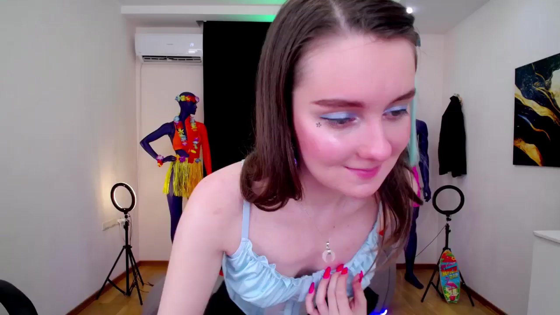 Gallery image thumbnail from Milim_Nava's myfreecams stream on, 09/04/2024, 12:35 image 17 of 20