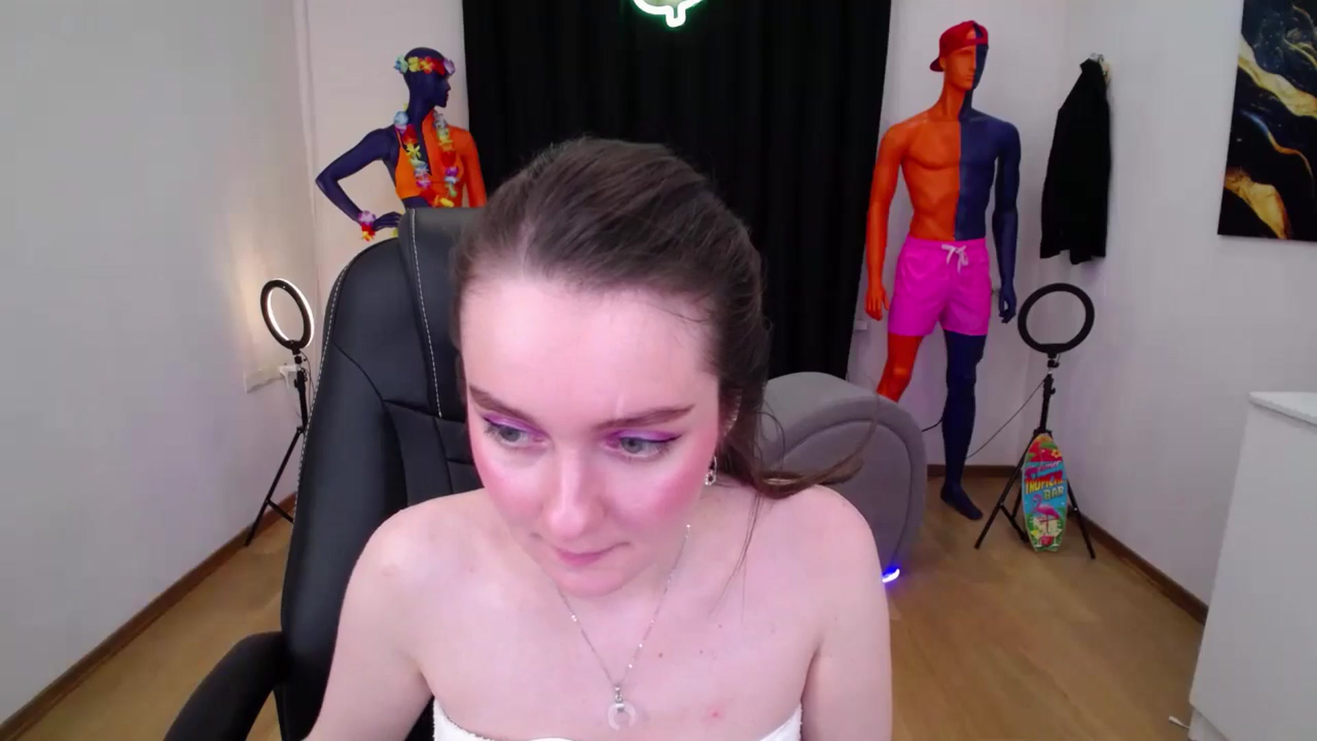 Gallery image thumbnail from Milim_Nava's myfreecams stream on, 09/05/2024, 07:22 image 18 of 20