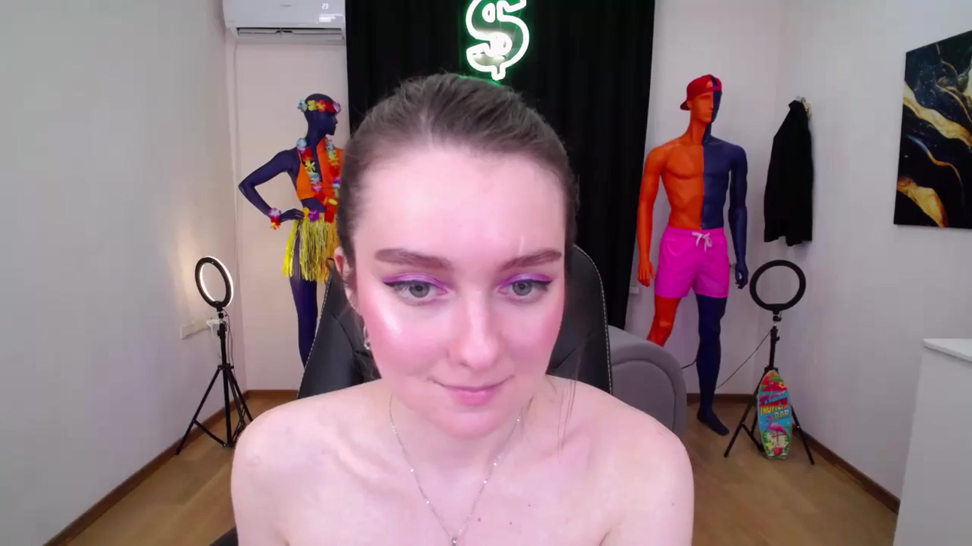 Gallery image thumbnail from Milim_Nava's myfreecams stream on, 09/05/2024, 07:22 image 13 of 20