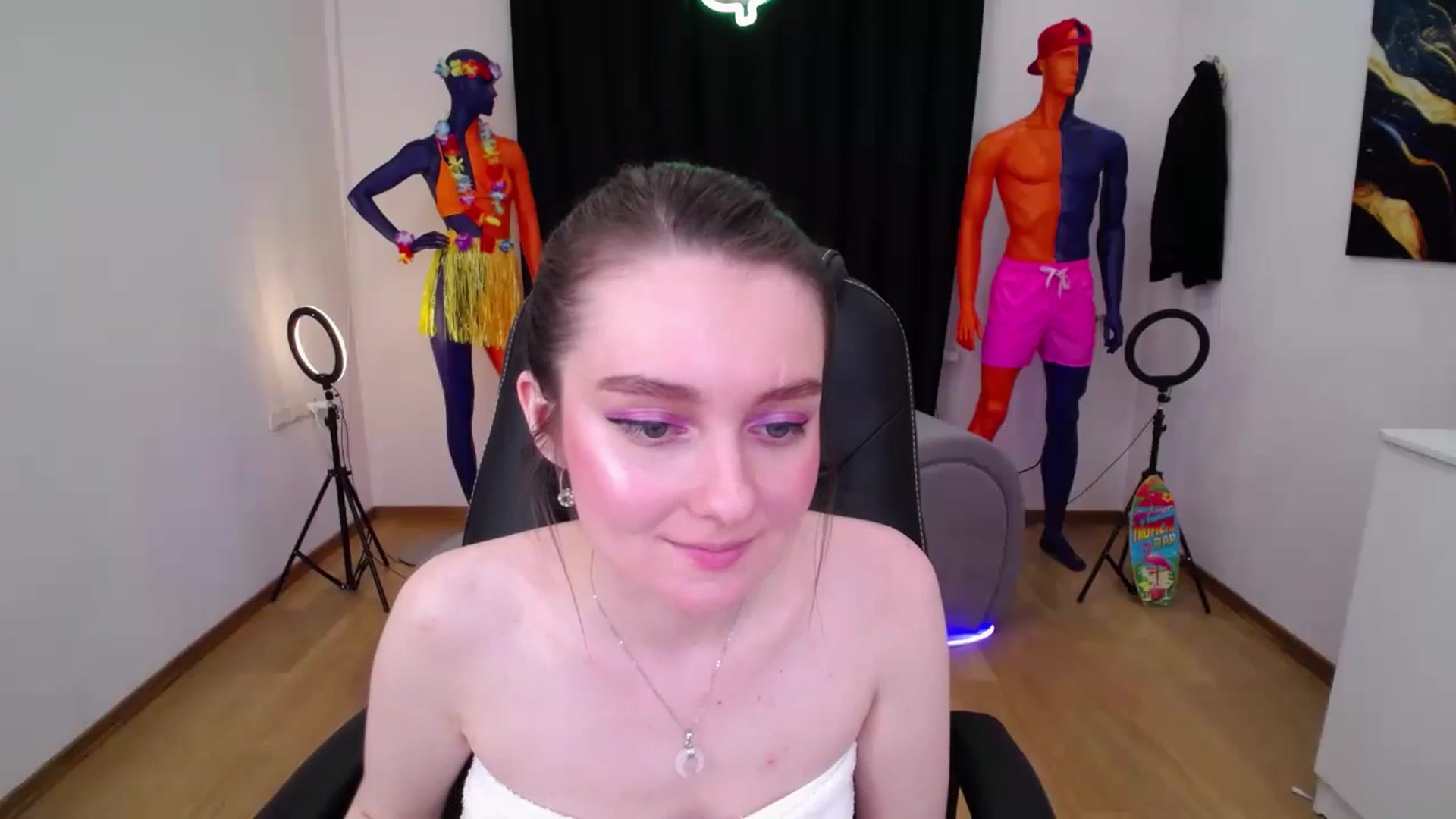 Gallery image thumbnail from Milim_Nava's myfreecams stream on, 09/05/2024, 07:50 image 3 of 20