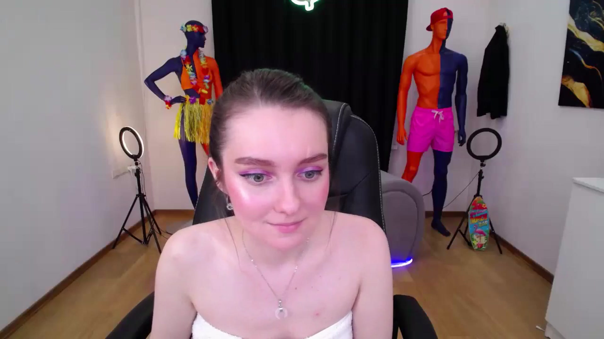Gallery image thumbnail from Milim_Nava's myfreecams stream on, 09/05/2024, 07:50 image 4 of 20