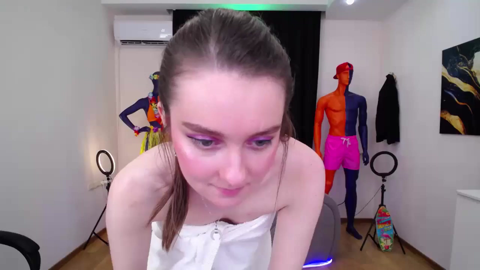 Gallery image thumbnail from Milim_Nava's myfreecams stream on, 09/05/2024, 07:50 image 8 of 20