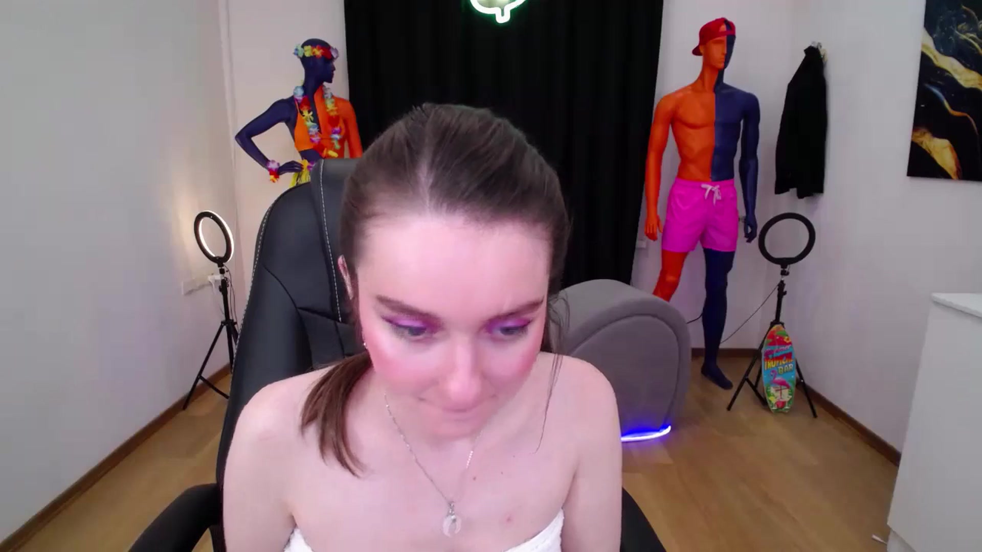 Gallery image thumbnail from Milim_Nava's myfreecams stream on, 09/05/2024, 07:50 image 11 of 20