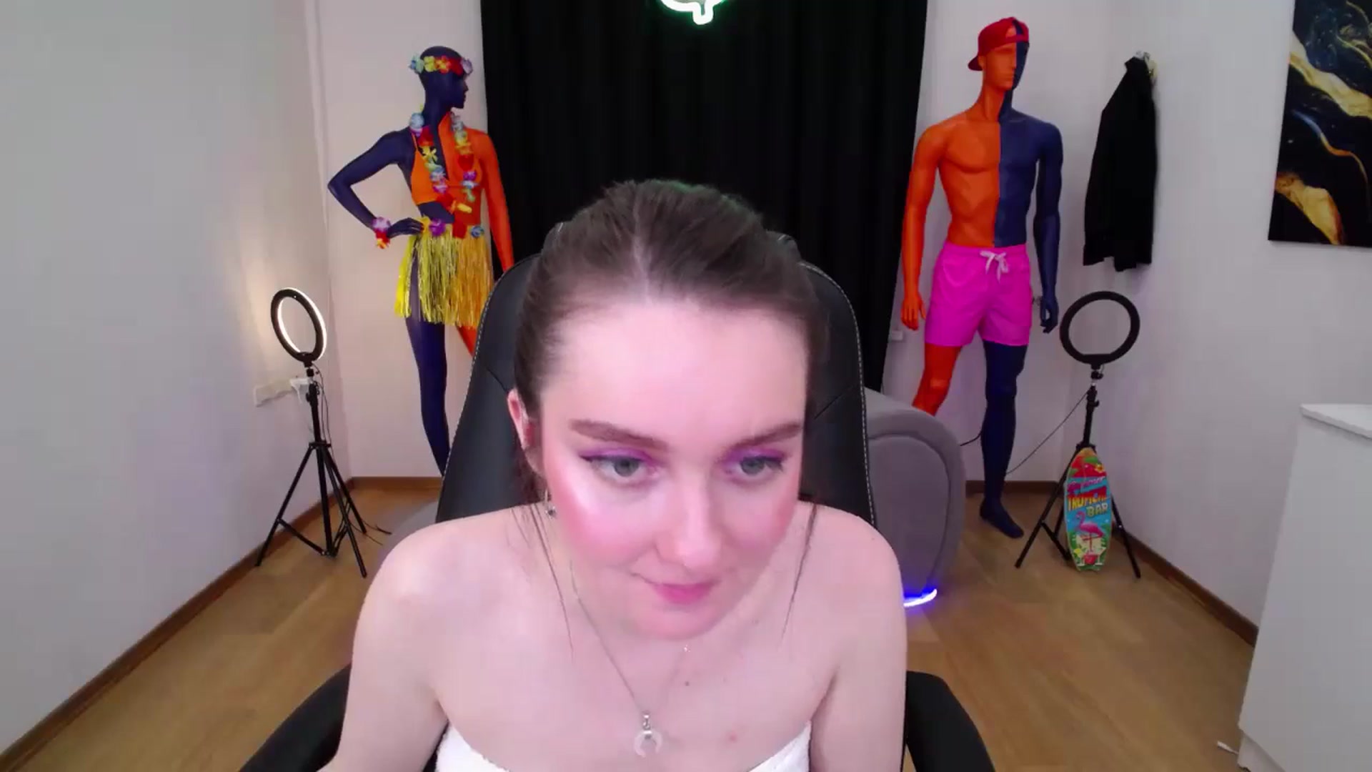 Gallery image thumbnail from Milim_Nava's myfreecams stream on, 09/05/2024, 07:50 image 5 of 20