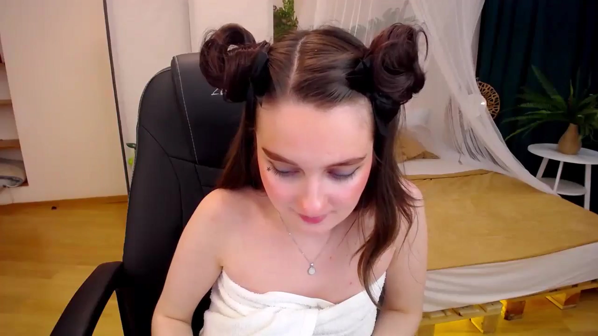 Gallery image thumbnail from Milim_Nava's myfreecams stream on, 09/06/2024, 06:50 image 3 of 20