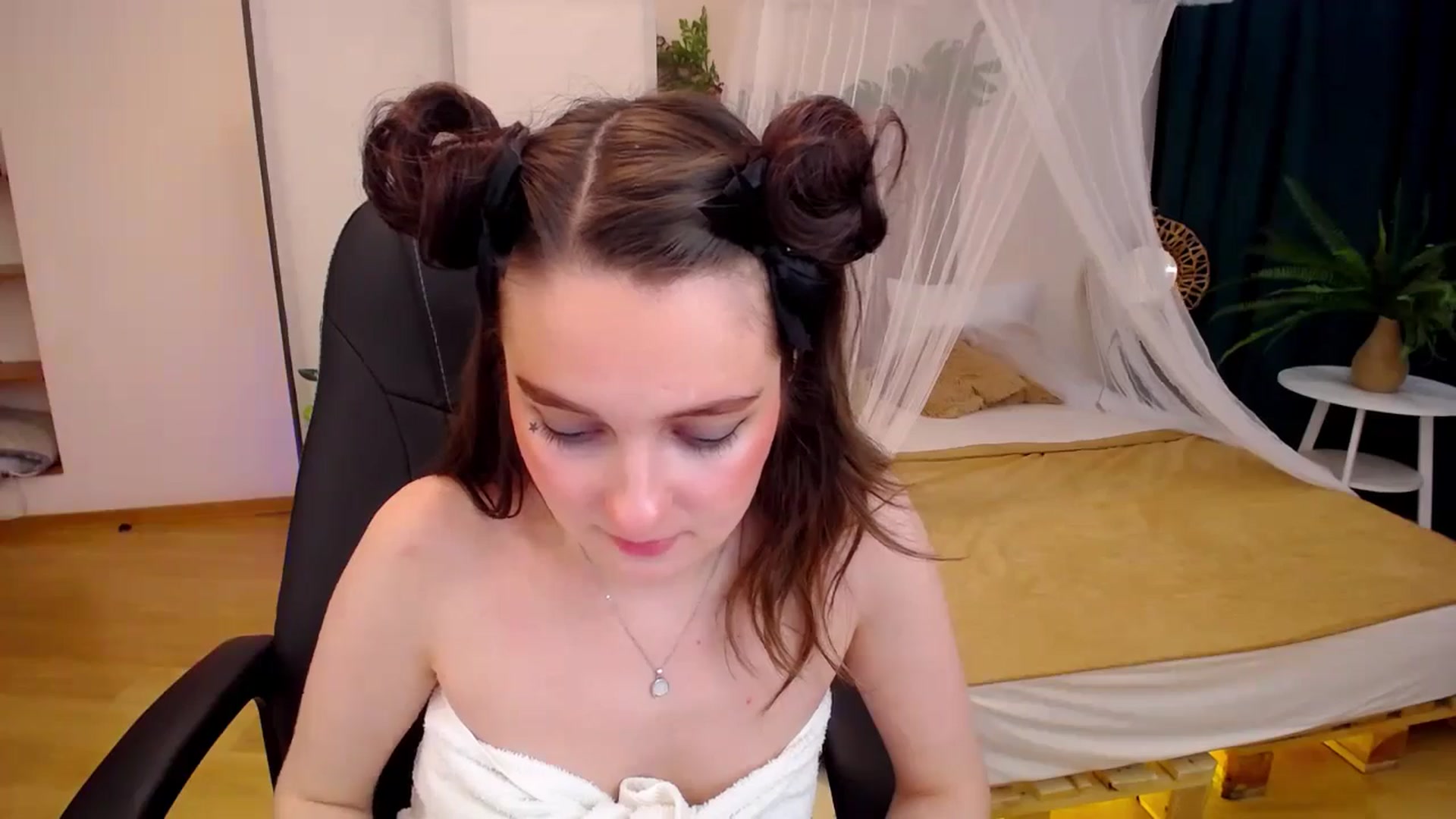 Gallery image thumbnail from Milim_Nava's myfreecams stream on, 09/06/2024, 07:15 image 5 of 20