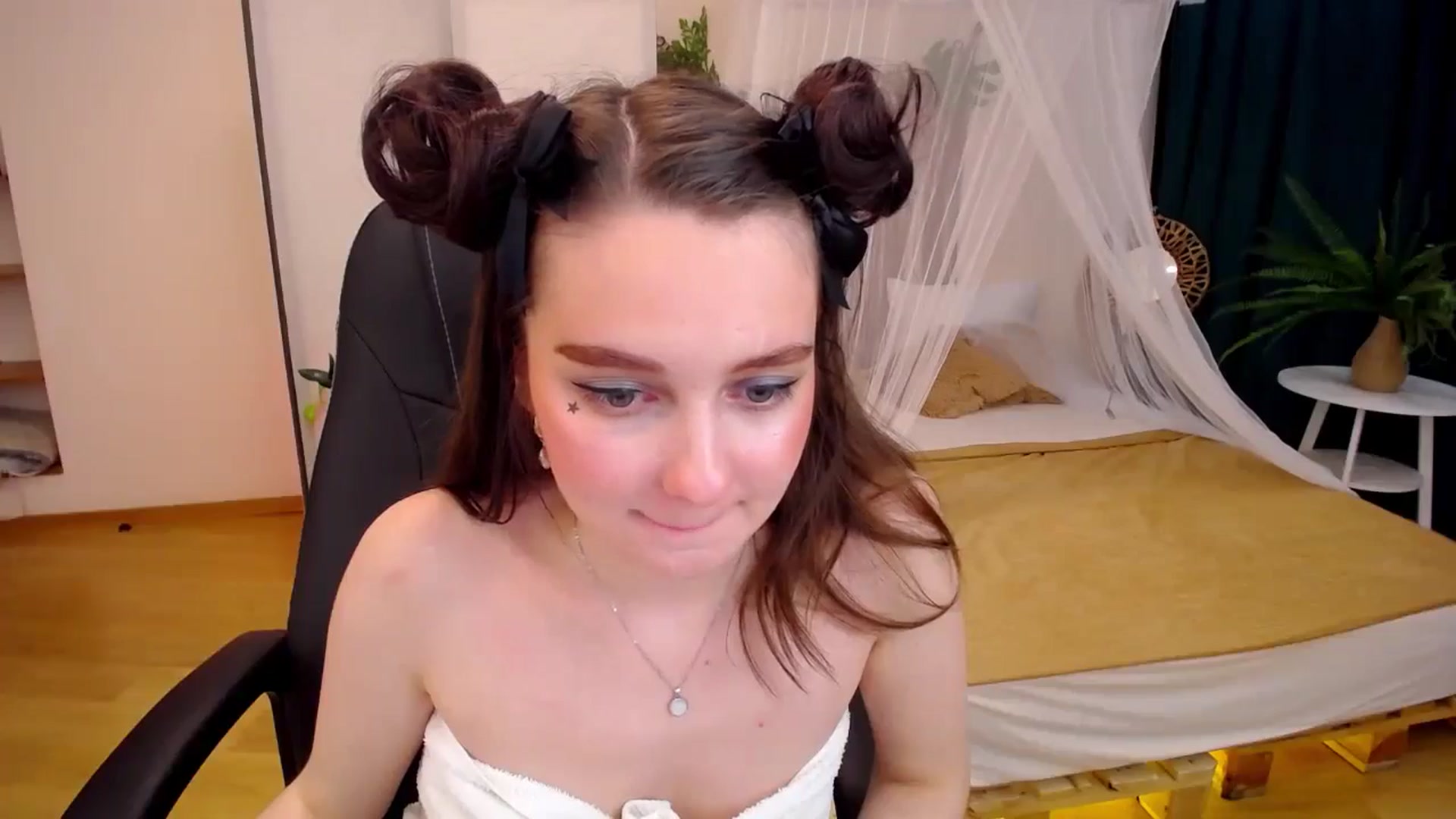Gallery image thumbnail from Milim_Nava's myfreecams stream on, 09/06/2024, 07:15 image 3 of 20