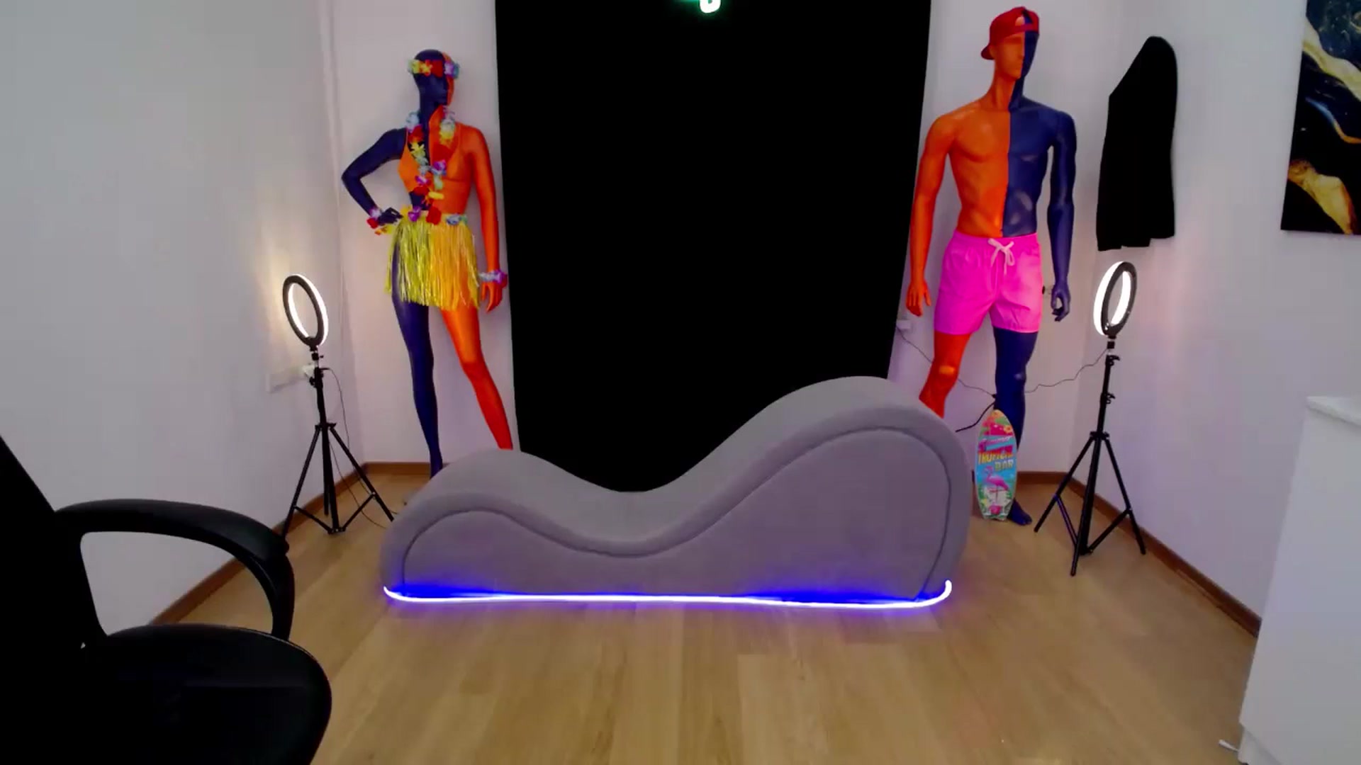 Gallery image thumbnail from Milim_Nava's myfreecams stream on, 09/10/2024, 16:39 image 6 of 20