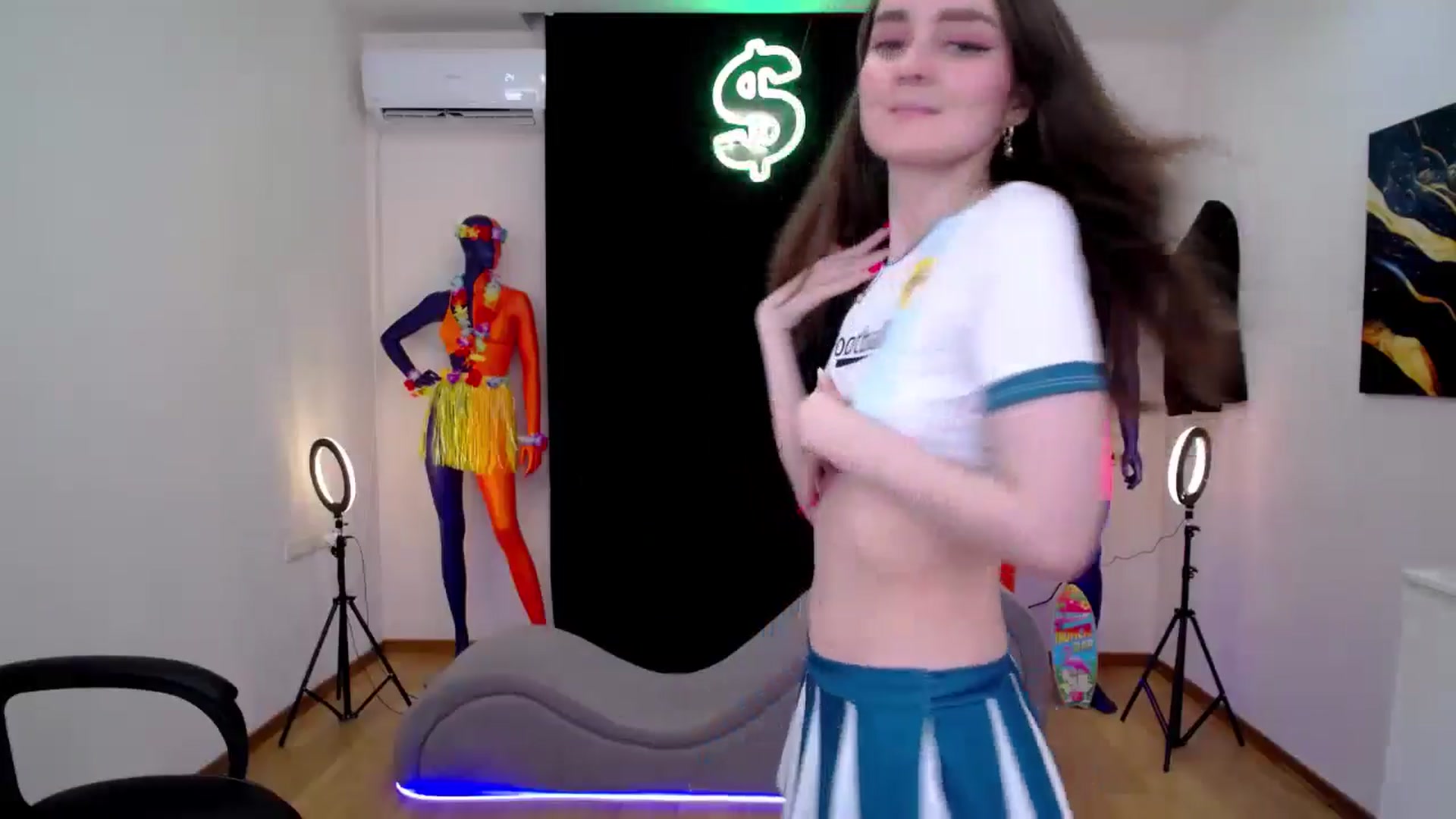 Gallery image thumbnail from Milim_Nava's myfreecams stream on, 09/10/2024, 16:39 image 16 of 20