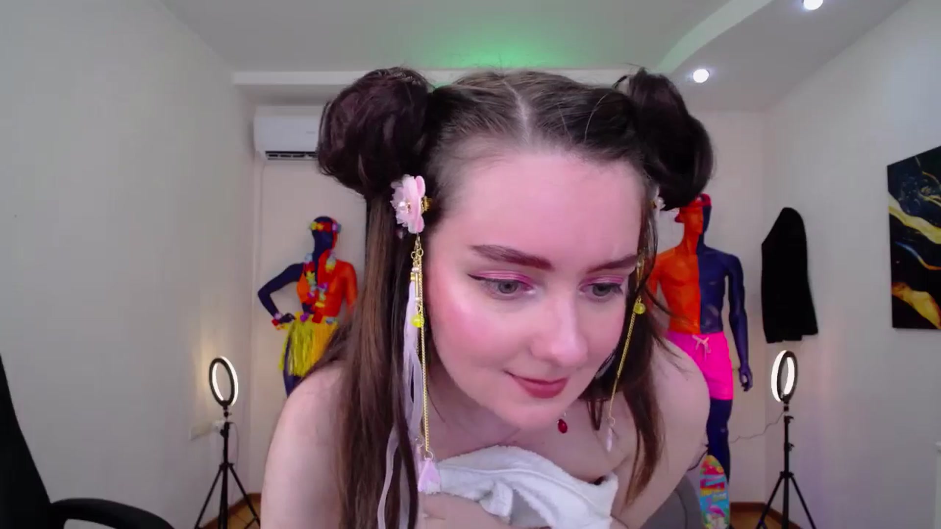 Gallery image thumbnail from Milim_Nava's myfreecams stream on, 09/11/2024, 15:05 image 17 of 20