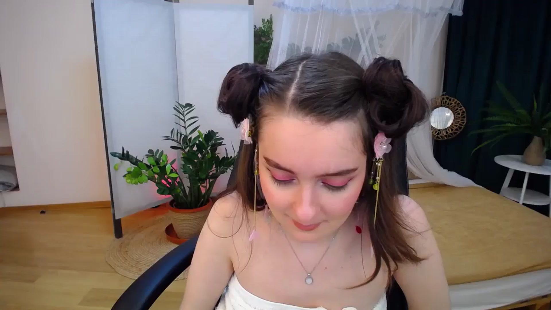 Gallery image thumbnail from Milim_Nava's myfreecams stream on, 09/11/2024, 16:53 image 13 of 20