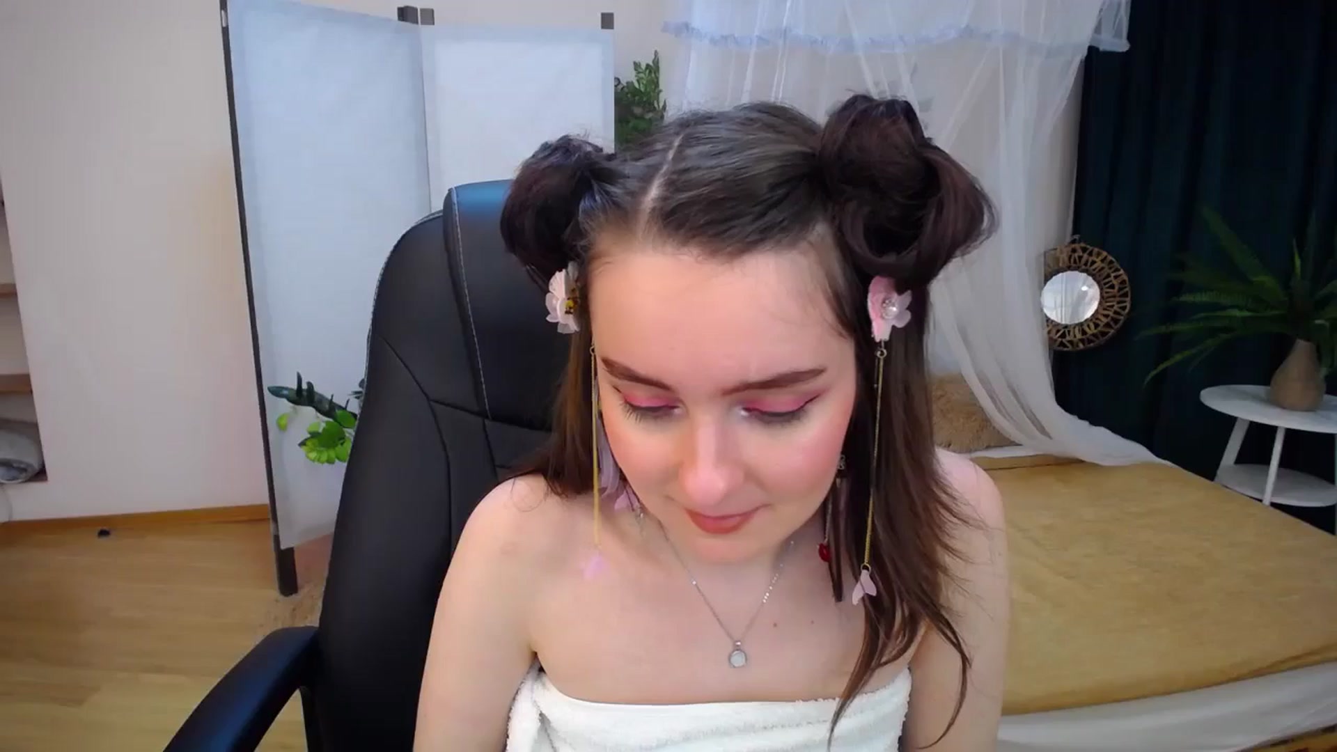 Gallery image thumbnail from Milim_Nava's myfreecams stream on, 09/11/2024, 16:53 image 8 of 20