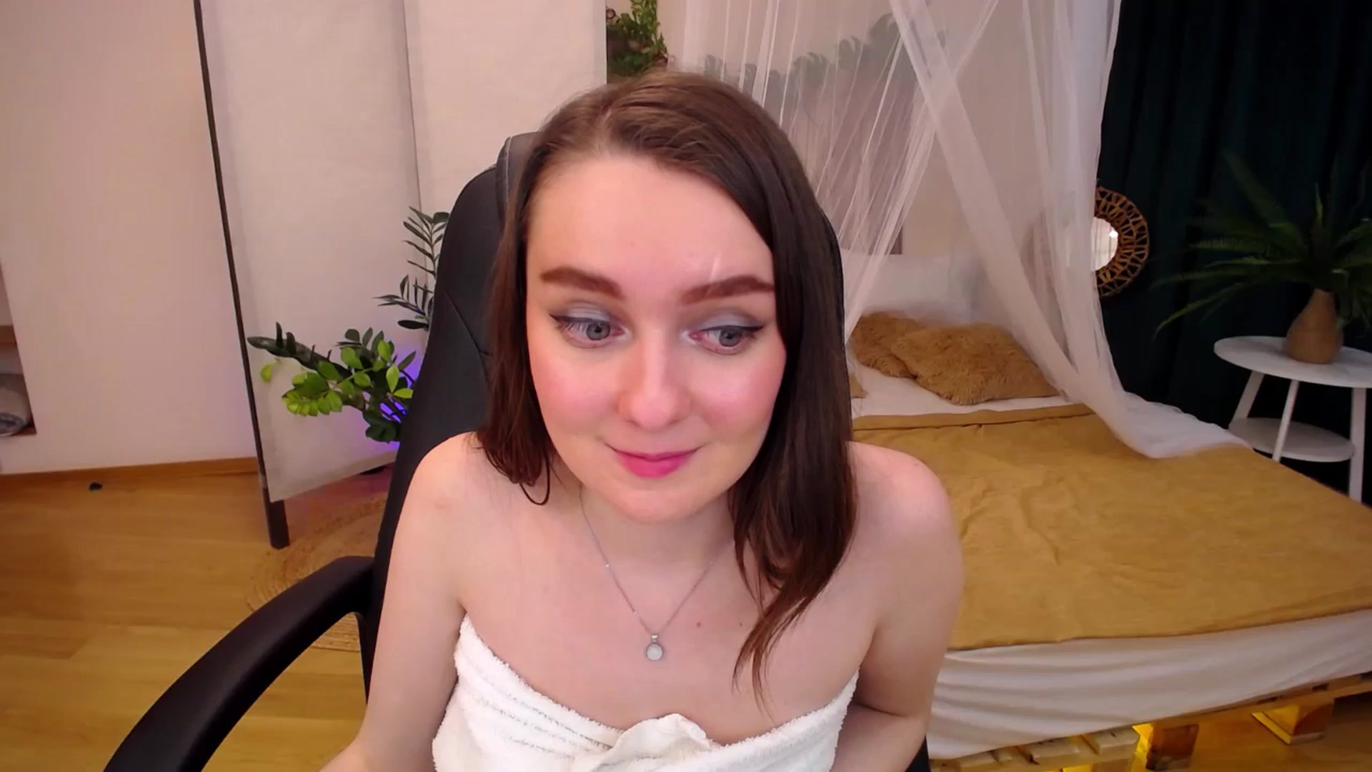 Gallery image thumbnail from Milim_Nava's myfreecams stream on, 09/12/2024, 07:45 image 9 of 20