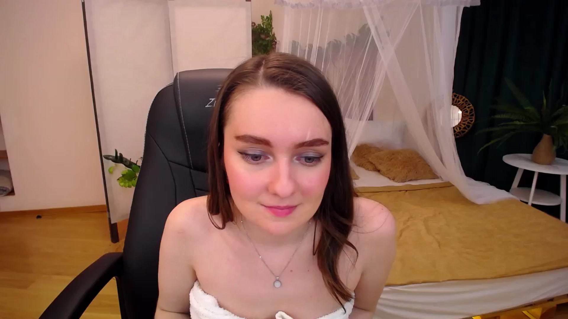 Gallery image thumbnail from Milim_Nava's myfreecams stream on, 09/12/2024, 07:45 image 17 of 20