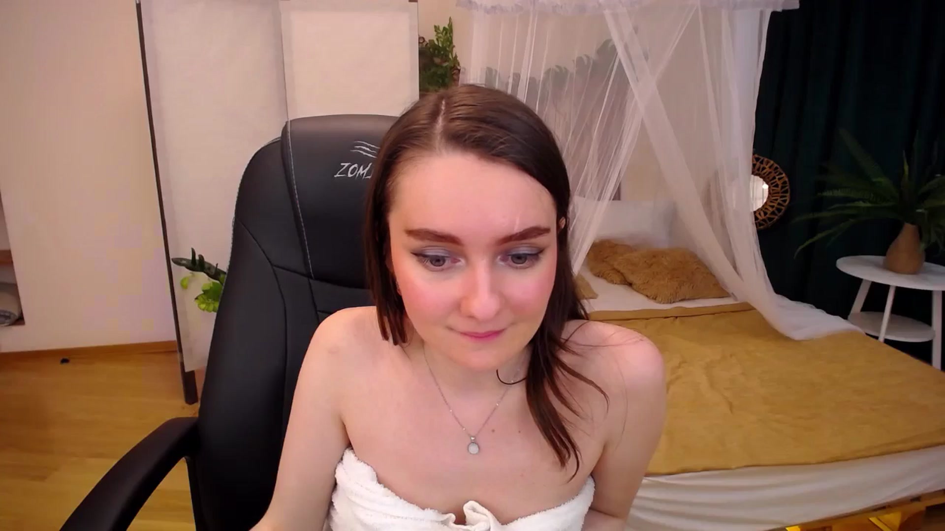 Gallery image thumbnail from Milim_Nava's myfreecams stream on, 09/12/2024, 07:45 image 16 of 20