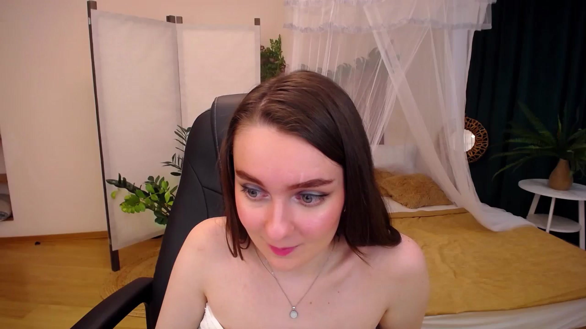 Gallery image thumbnail from Milim_Nava's myfreecams stream on, 09/12/2024, 07:45 image 3 of 20