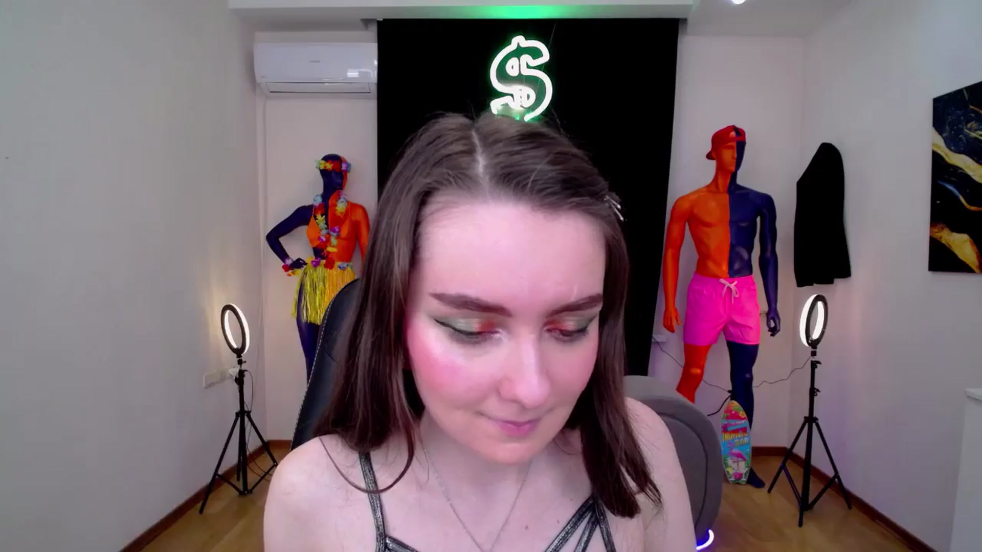 Gallery image thumbnail from Milim_Nava's myfreecams stream on, 09/13/2024, 07:17 image 18 of 20