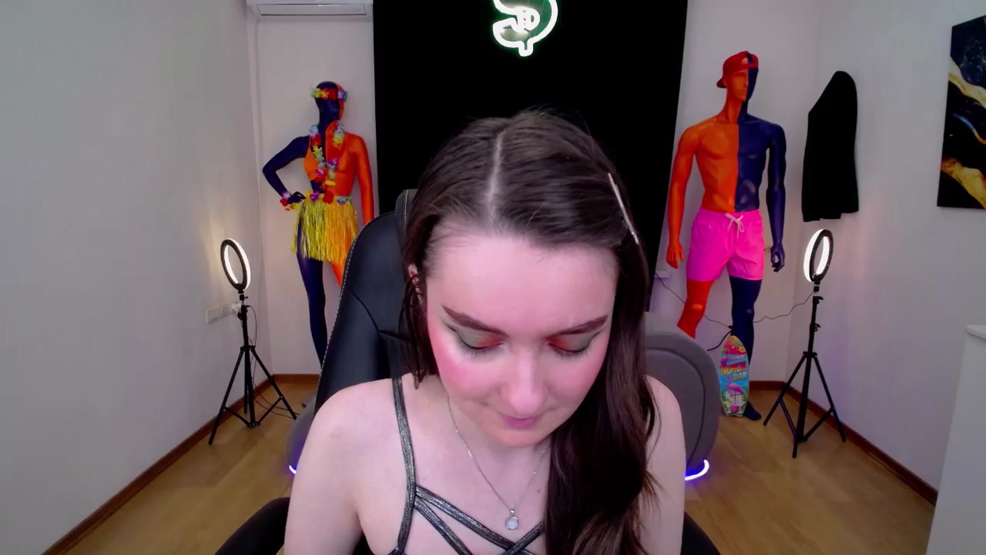Gallery image thumbnail from Milim_Nava's myfreecams stream on, 09/13/2024, 07:17 image 19 of 20