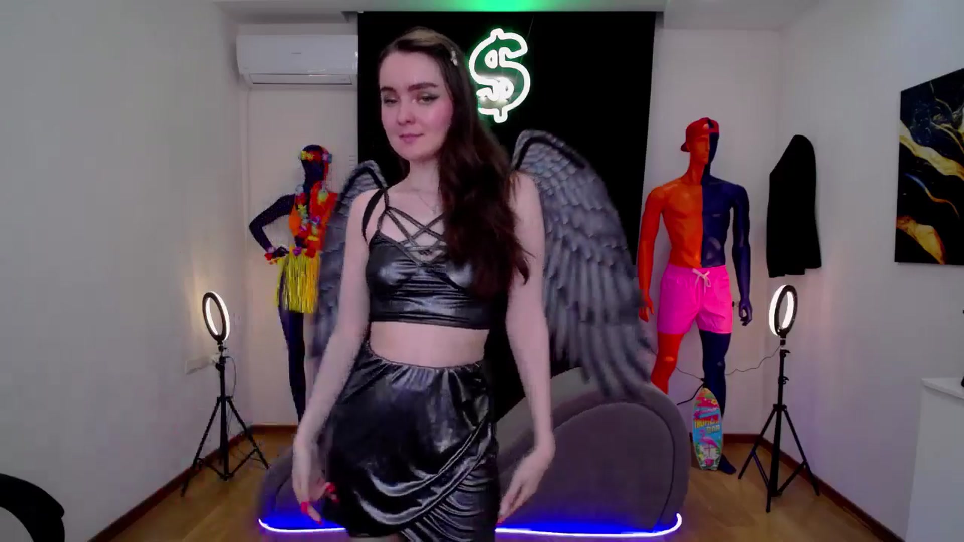 Gallery image thumbnail from Milim_Nava's myfreecams stream on, 09/13/2024, 09:48 image 8 of 20