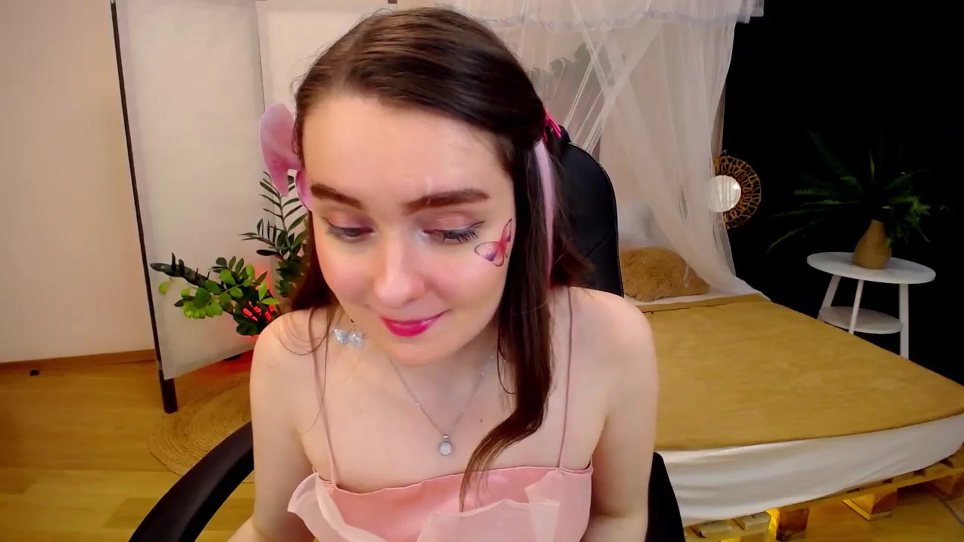 Gallery image thumbnail from Milim_Nava's myfreecams stream on, 09/14/2024, 19:05 image 14 of 20
