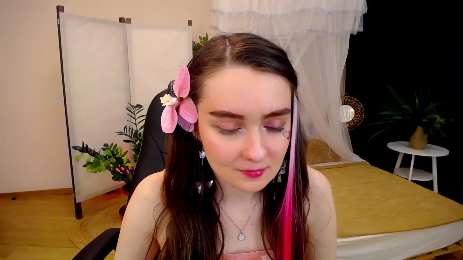 Gallery image thumbnail from Milim_Nava's myfreecams stream on, 09/14/2024, 19:05 image 1 of 20