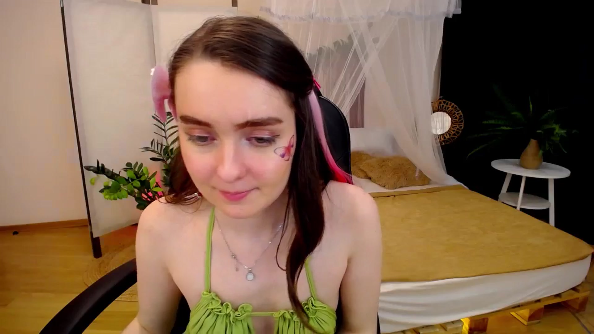 Gallery image thumbnail from Milim_Nava's myfreecams stream on, 09/14/2024, 23:30 image 6 of 20