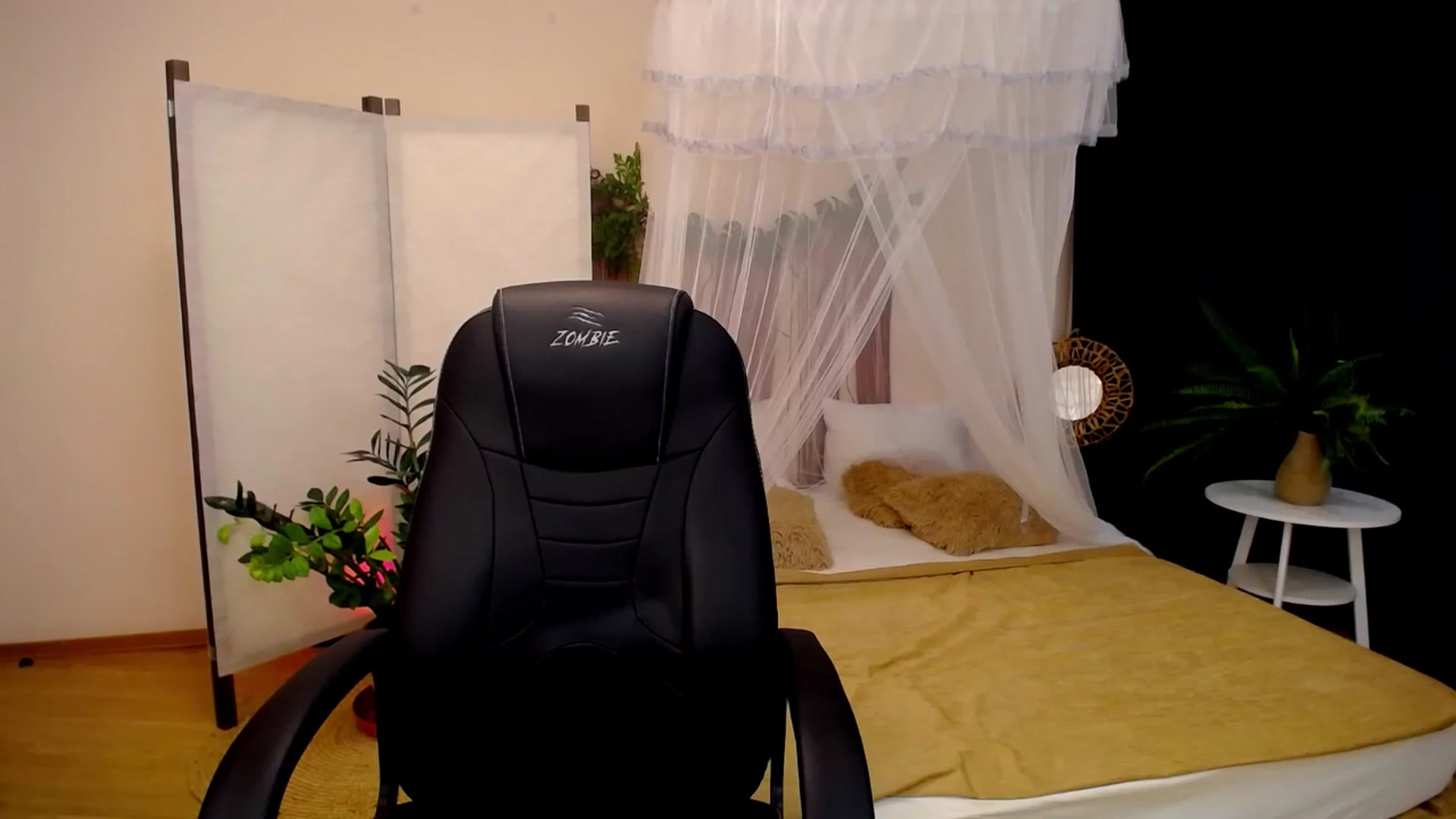 Gallery image thumbnail from Milim_Nava's myfreecams stream on, 09/14/2024, 23:30 image 14 of 20