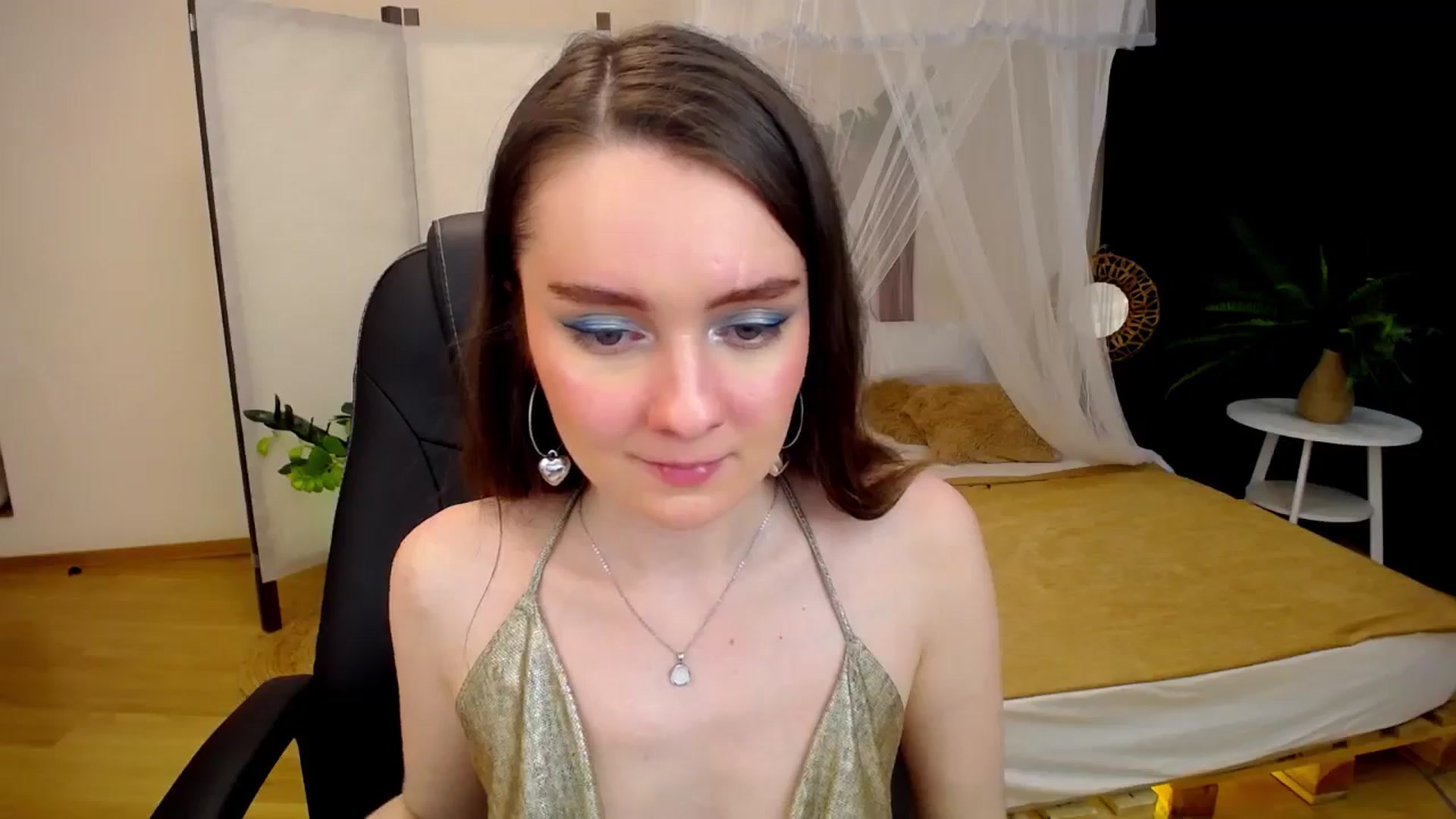 Gallery image thumbnail from Milim_Nava's myfreecams stream on, 09/16/2024, 24:02 image 18 of 20