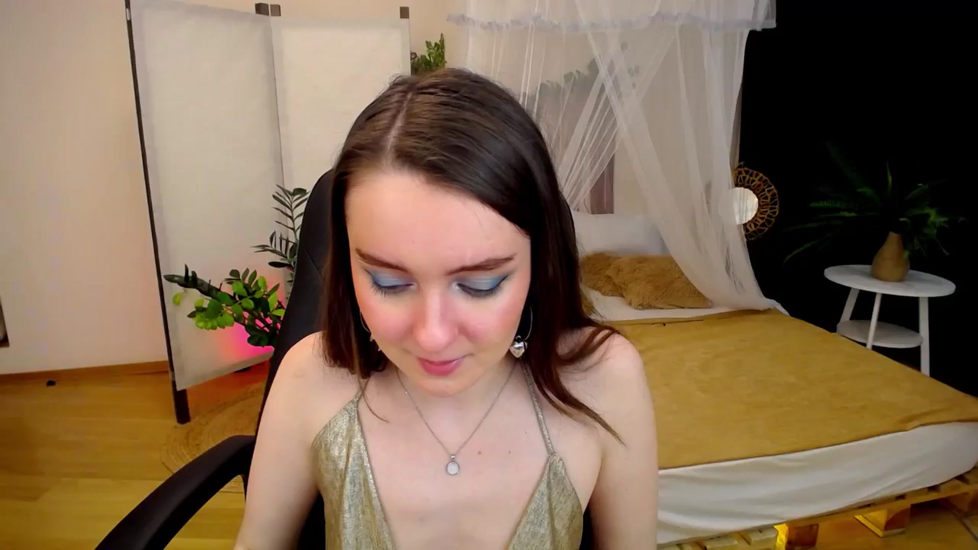 Gallery image thumbnail from Milim_Nava's myfreecams stream on, 09/16/2024, 24:02 image 1 of 20