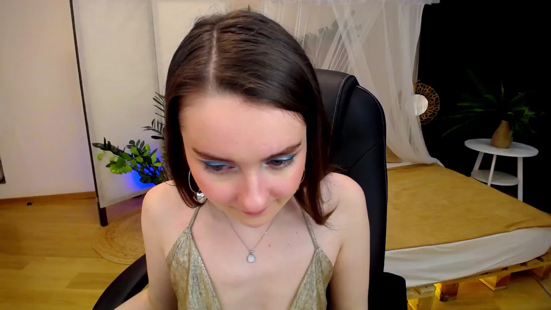 Gallery image thumbnail from Milim_Nava's myfreecams stream on, 09/16/2024, 24:02 image 8 of 20