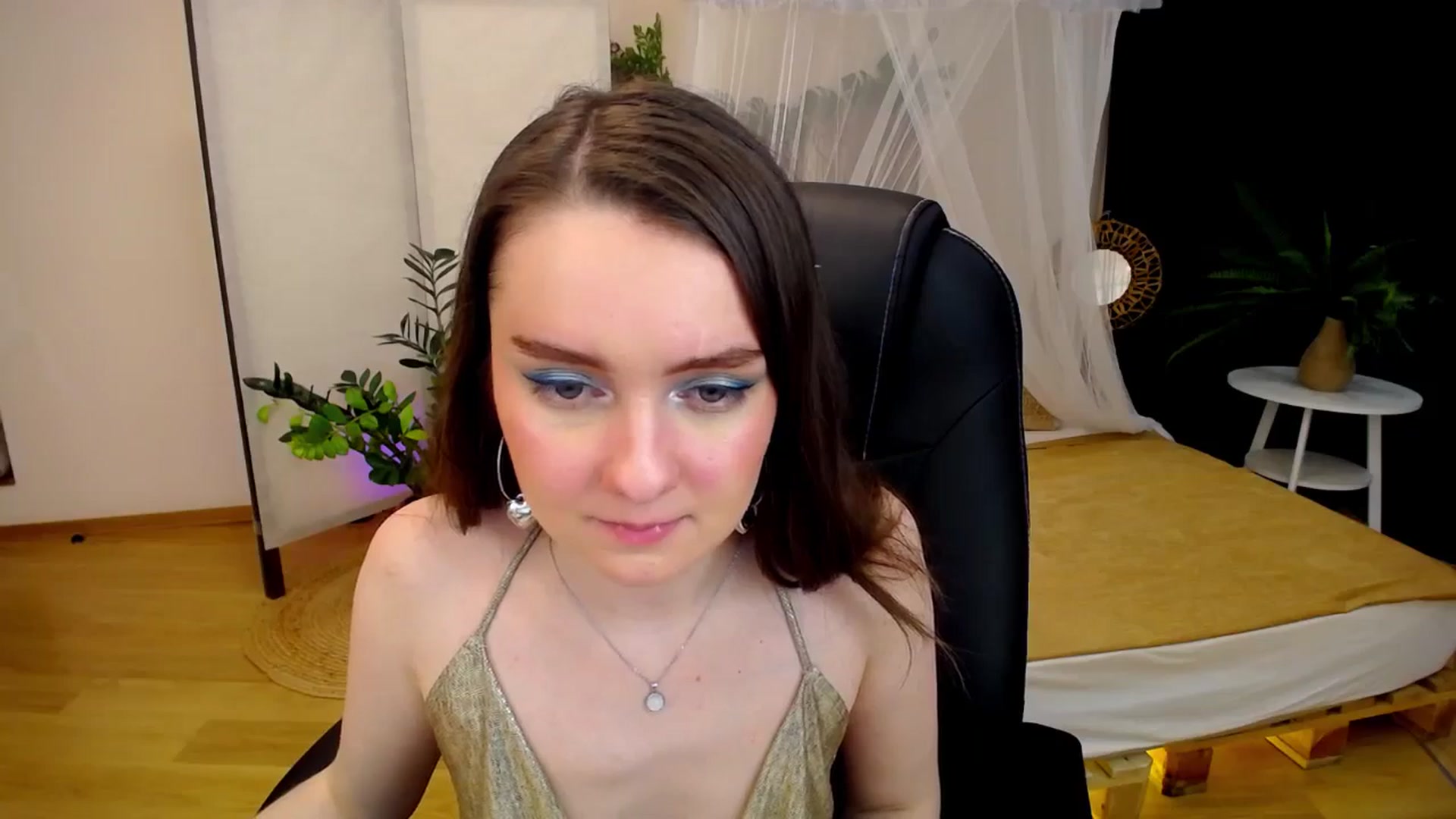 Gallery image thumbnail from Milim_Nava's myfreecams stream on, 09/16/2024, 24:02 image 14 of 20