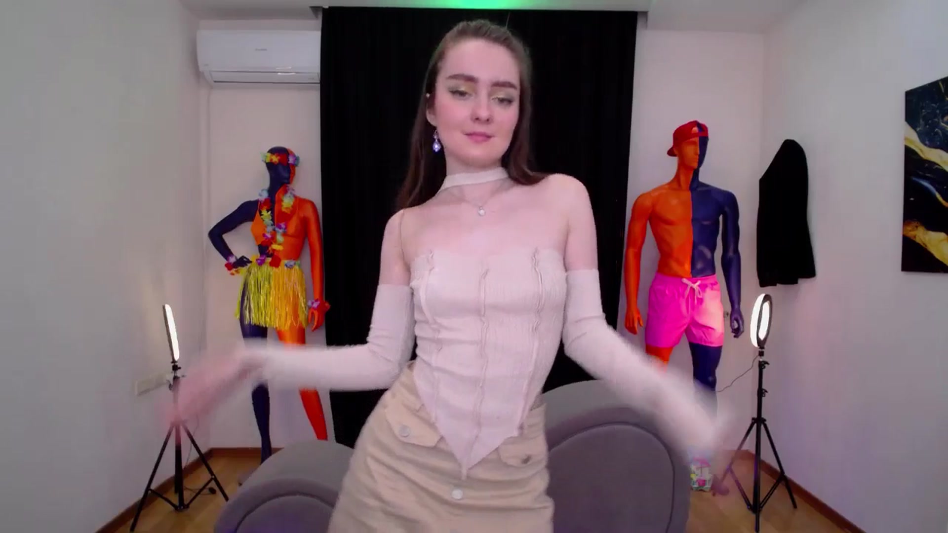 Gallery image thumbnail from Milim_Nava's myfreecams stream on, 09/16/2024, 18:47 image 16 of 20