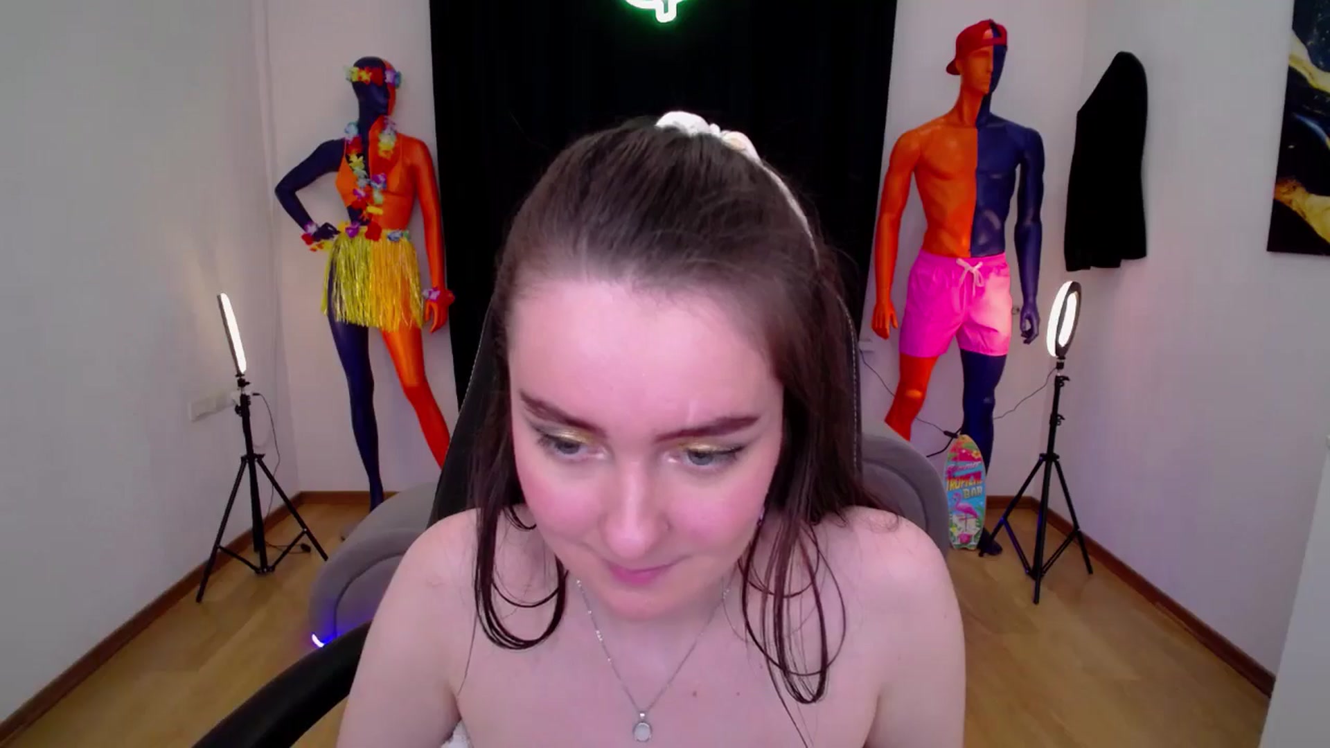 Gallery image thumbnail from Milim_Nava's myfreecams stream on, 09/17/2024, 04:25 image 10 of 20