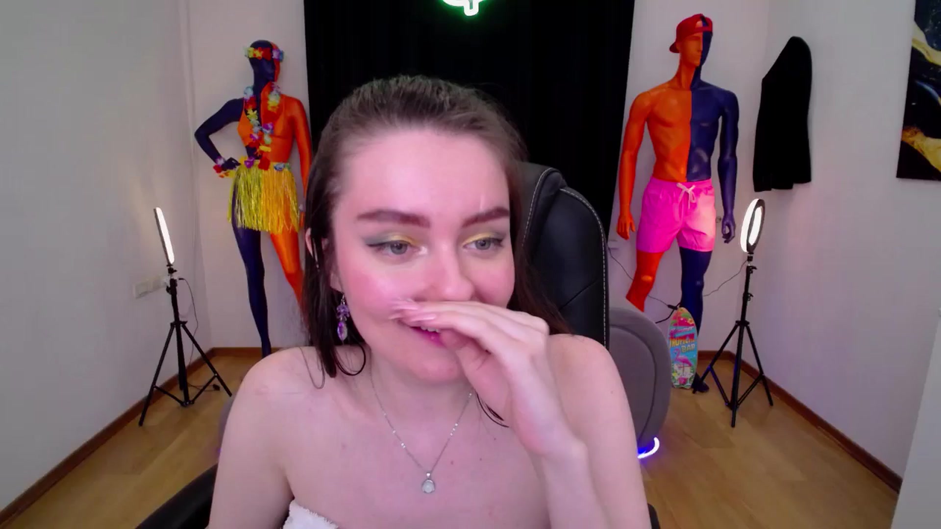 Gallery image thumbnail from Milim_Nava's myfreecams stream on, 09/17/2024, 04:25 image 1 of 20