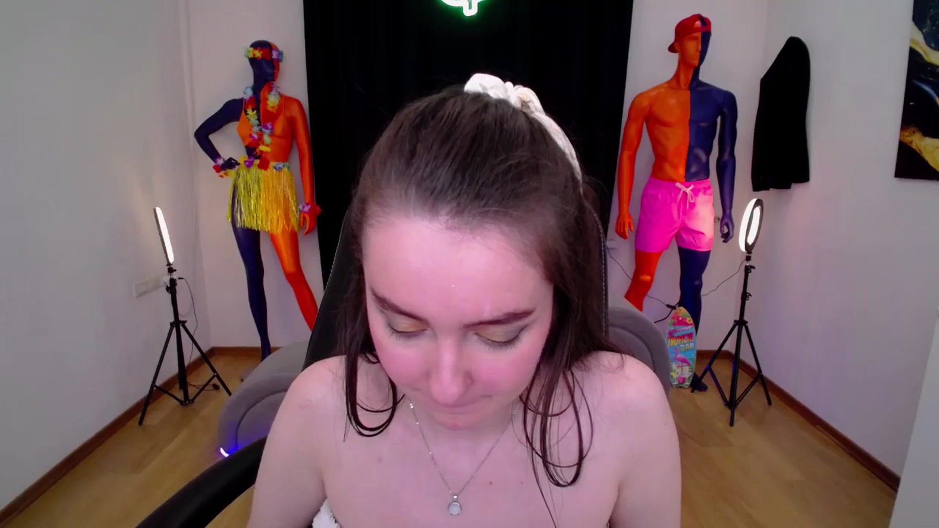 Gallery image thumbnail from Milim_Nava's myfreecams stream on, 09/17/2024, 04:25 image 6 of 20