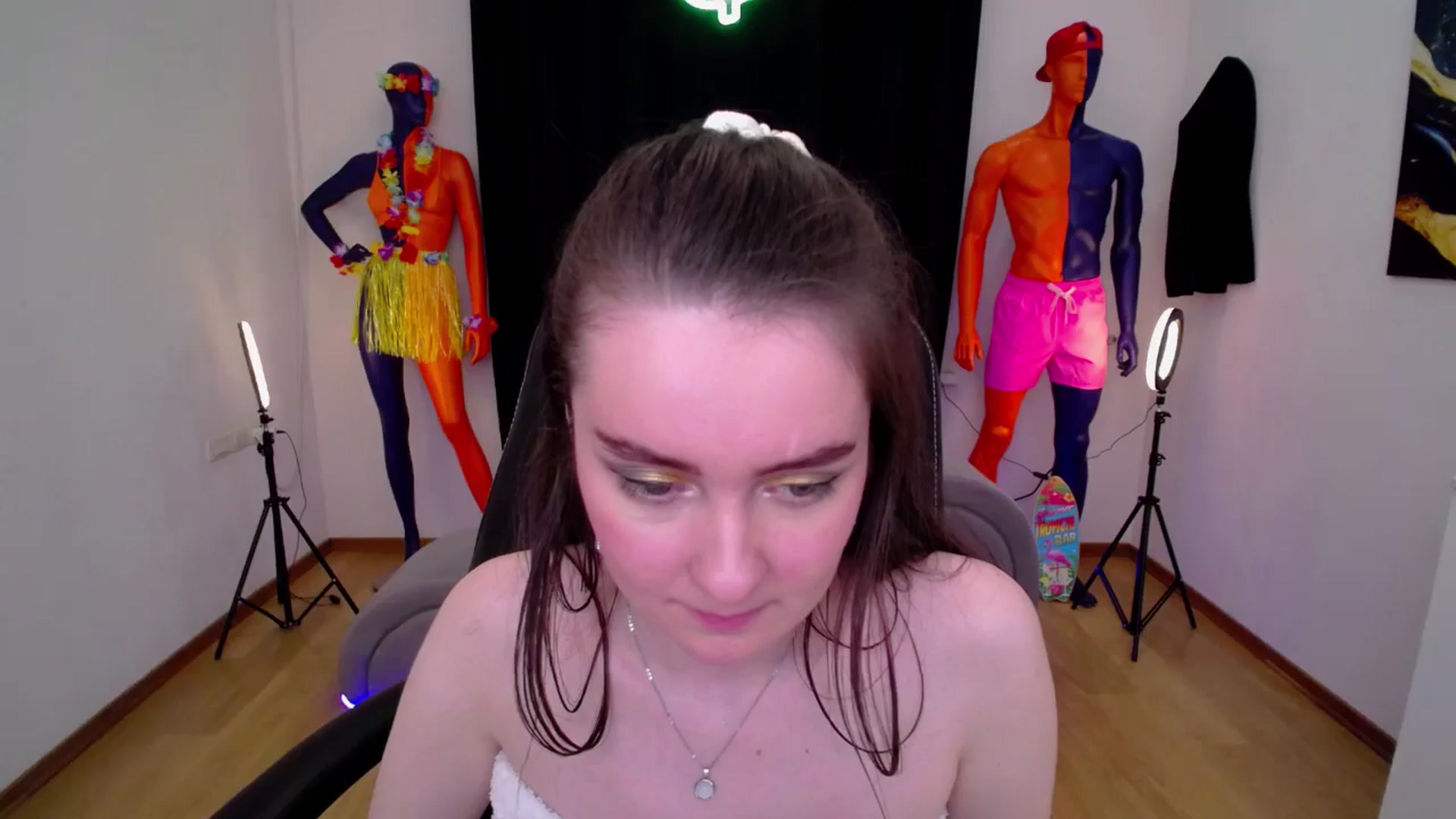Gallery image thumbnail from Milim_Nava's myfreecams stream on, 09/17/2024, 04:25 image 13 of 20