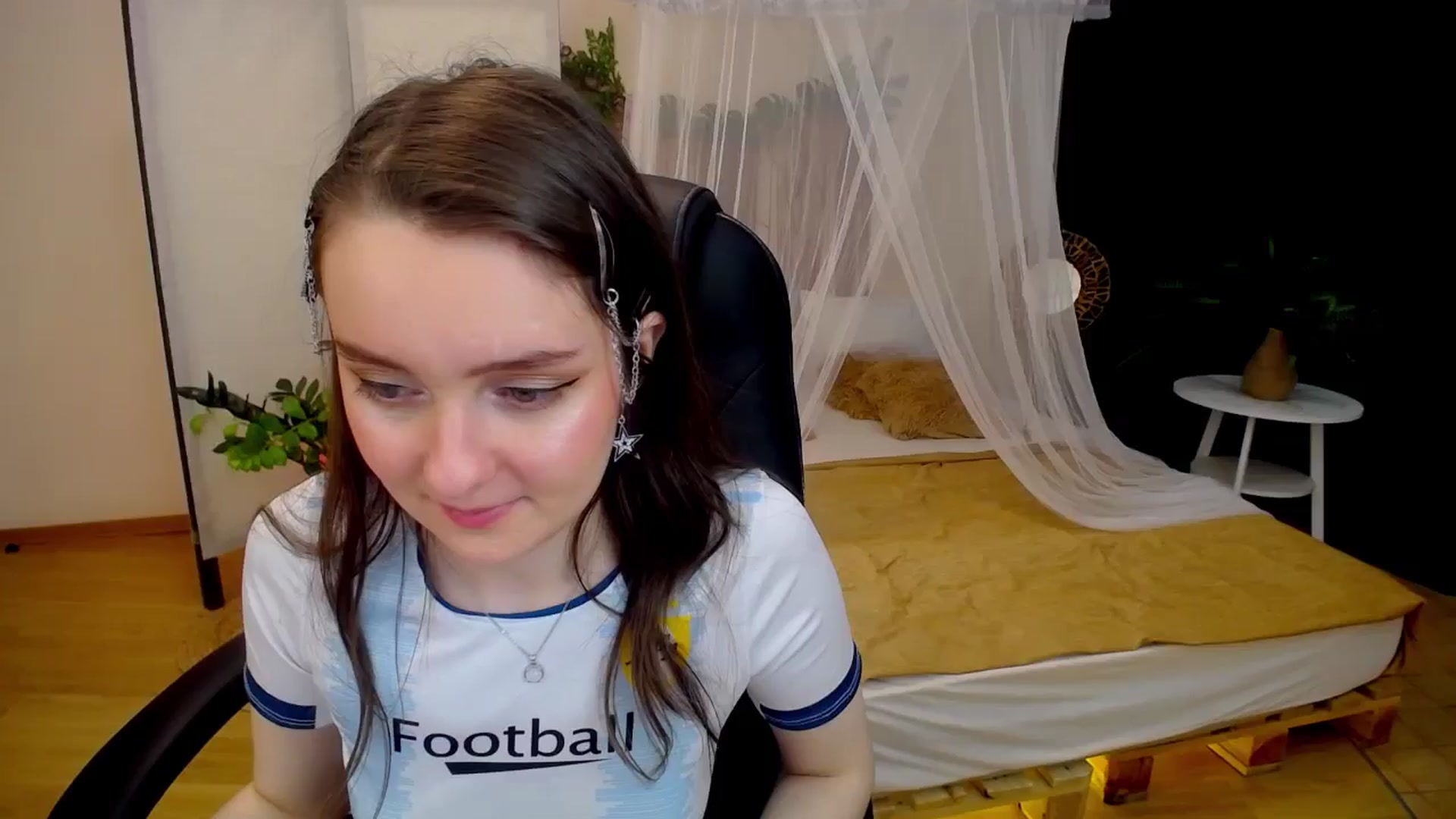 Gallery image thumbnail from Milim_Nava's myfreecams stream on, 09/18/2024, 16:00 image 9 of 20