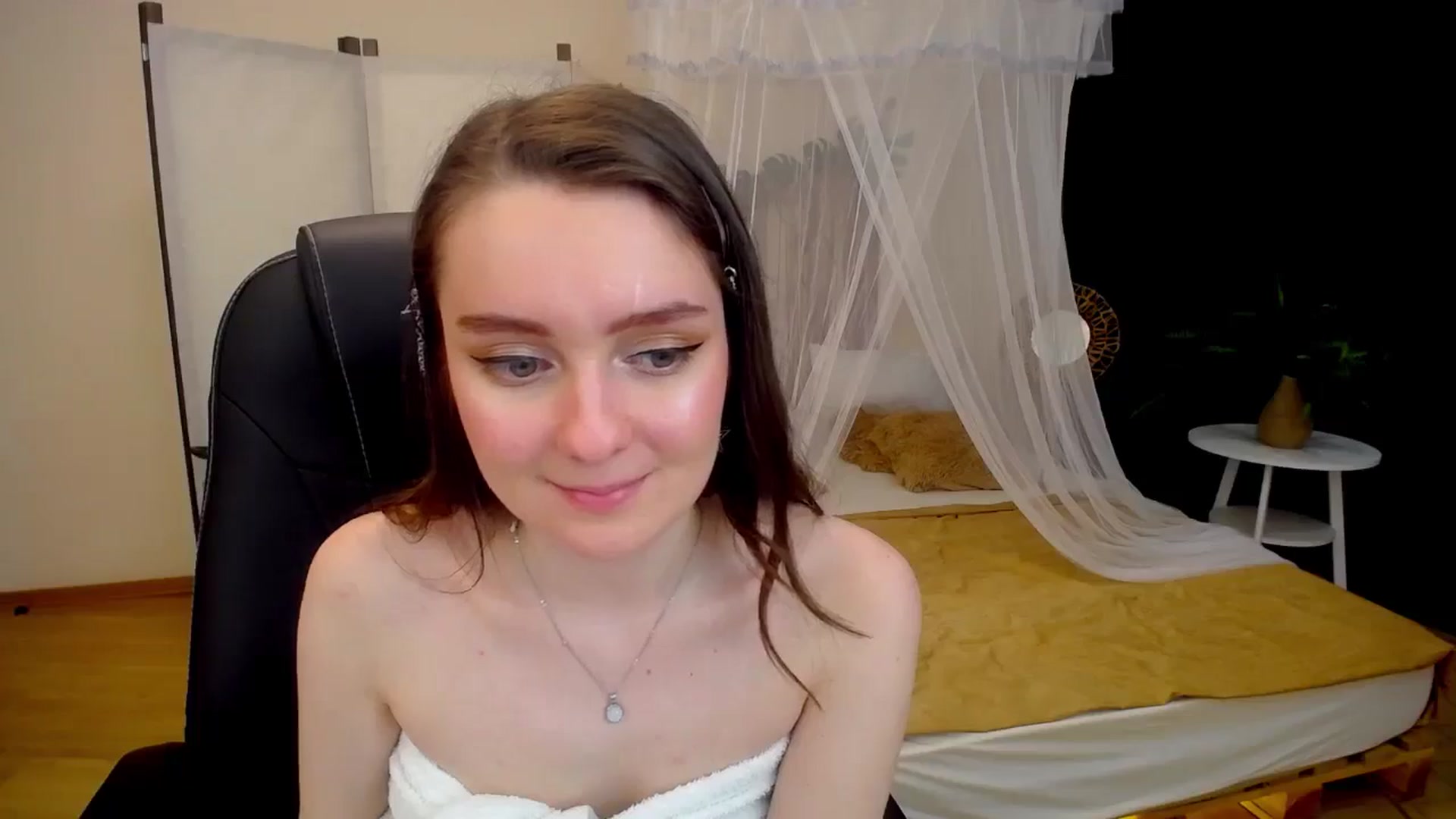 Gallery image thumbnail from Milim_Nava's myfreecams stream on, 09/18/2024, 17:42 image 3 of 20