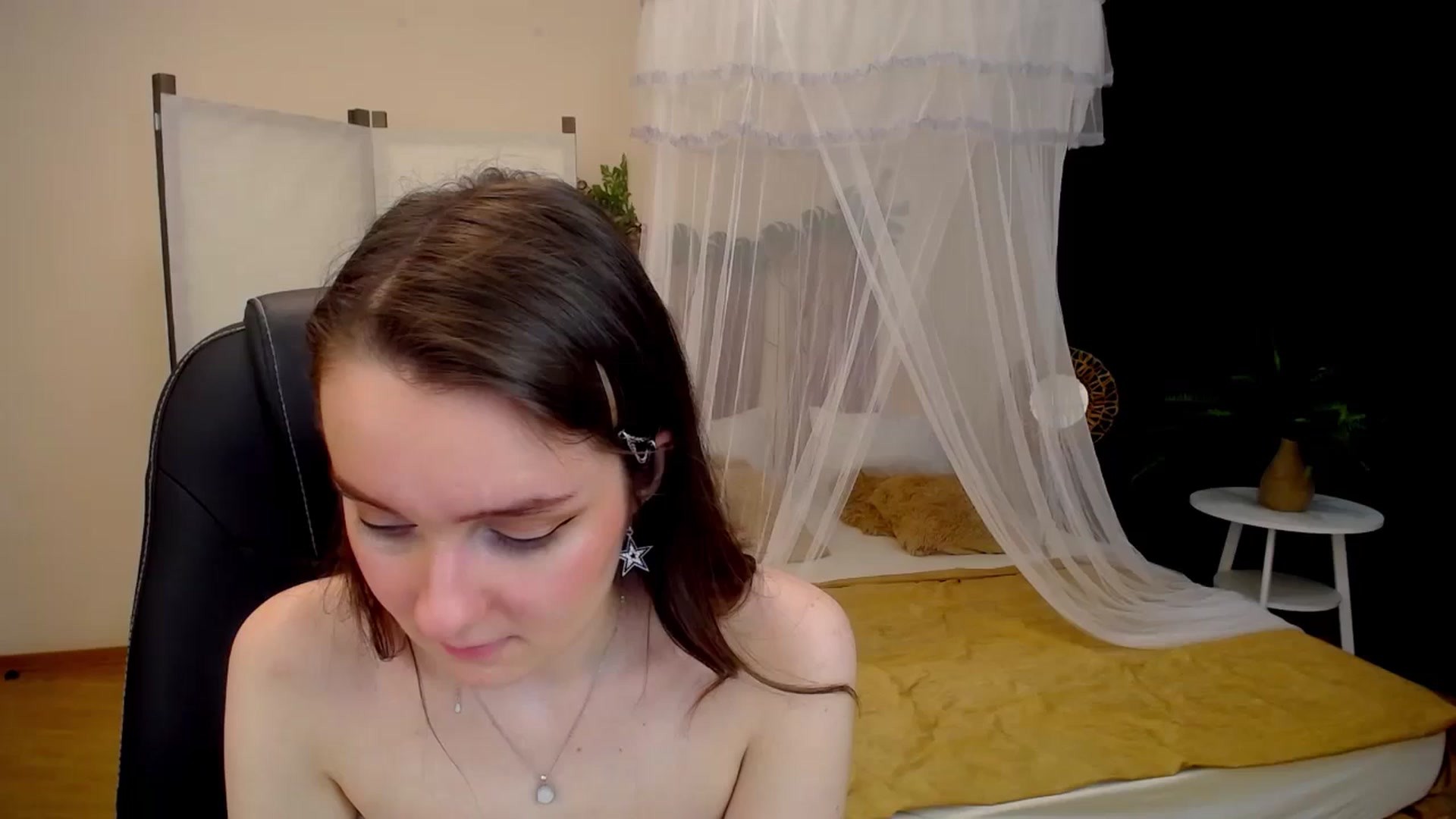 Gallery image thumbnail from Milim_Nava's myfreecams stream on, 09/18/2024, 17:42 image 10 of 20